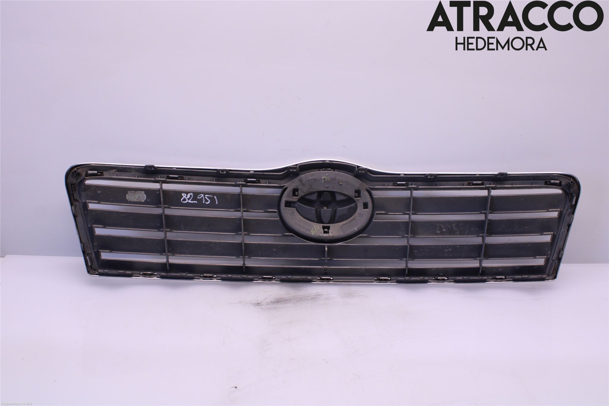 Toyota AVENSIS 03-06 Grill Komp