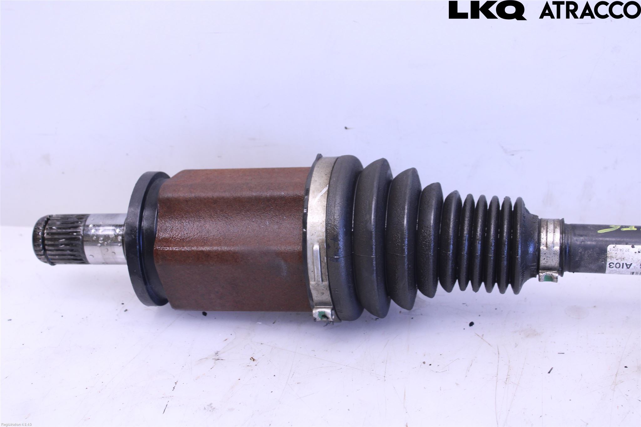 BMW 3 F30/F31/F80 12-19 Drivaxel Fram Vänster