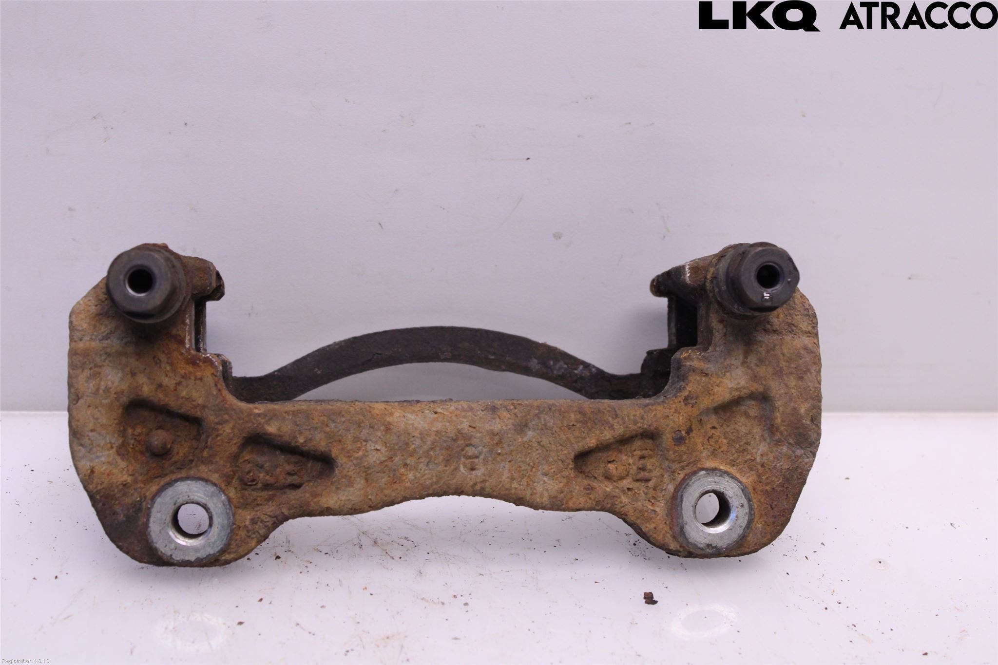 Mitsubishi L200 16-23 Bromsokshållare