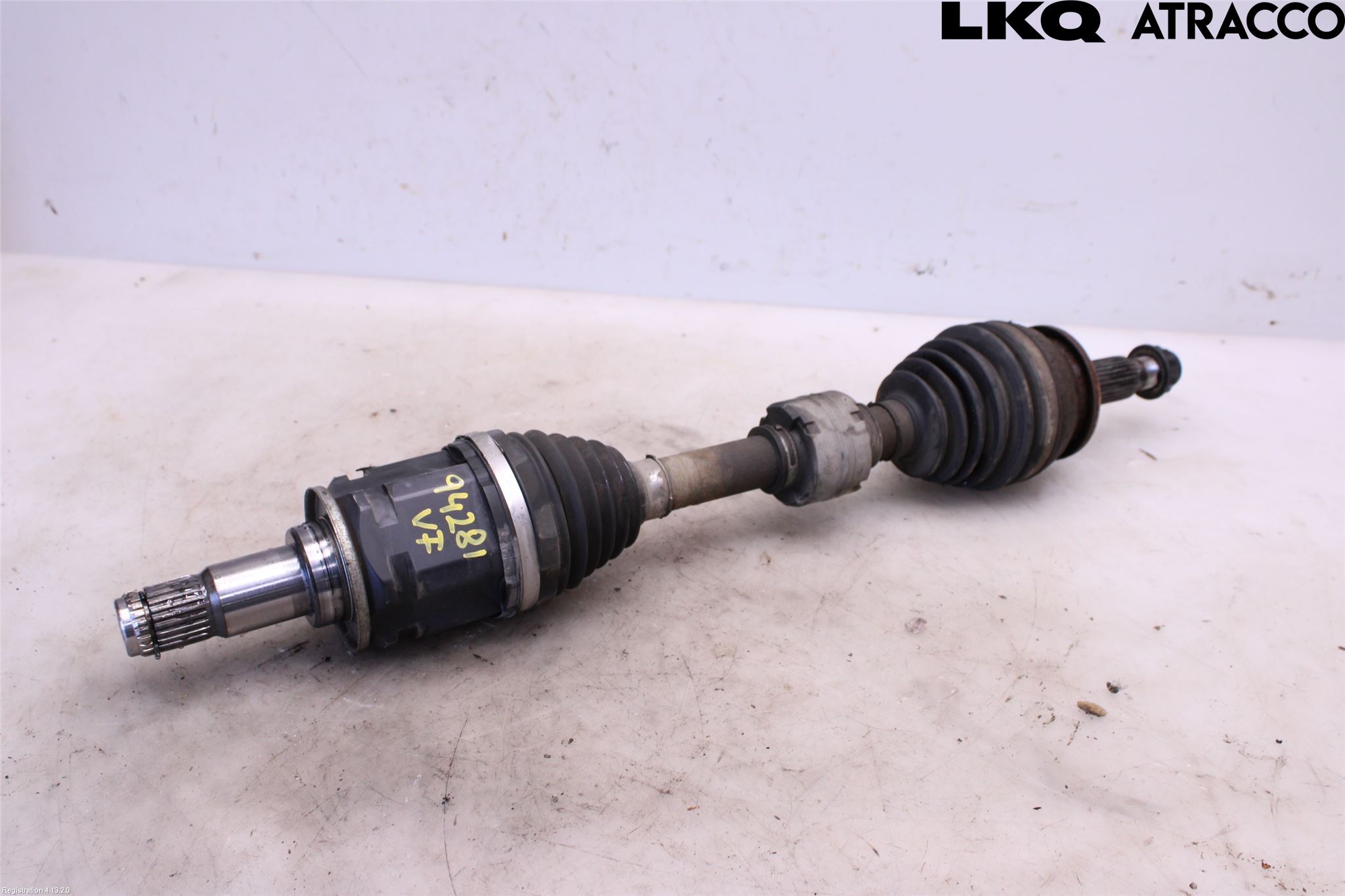Toyota RAV4 13-18 Drivaxel Fram Vänster