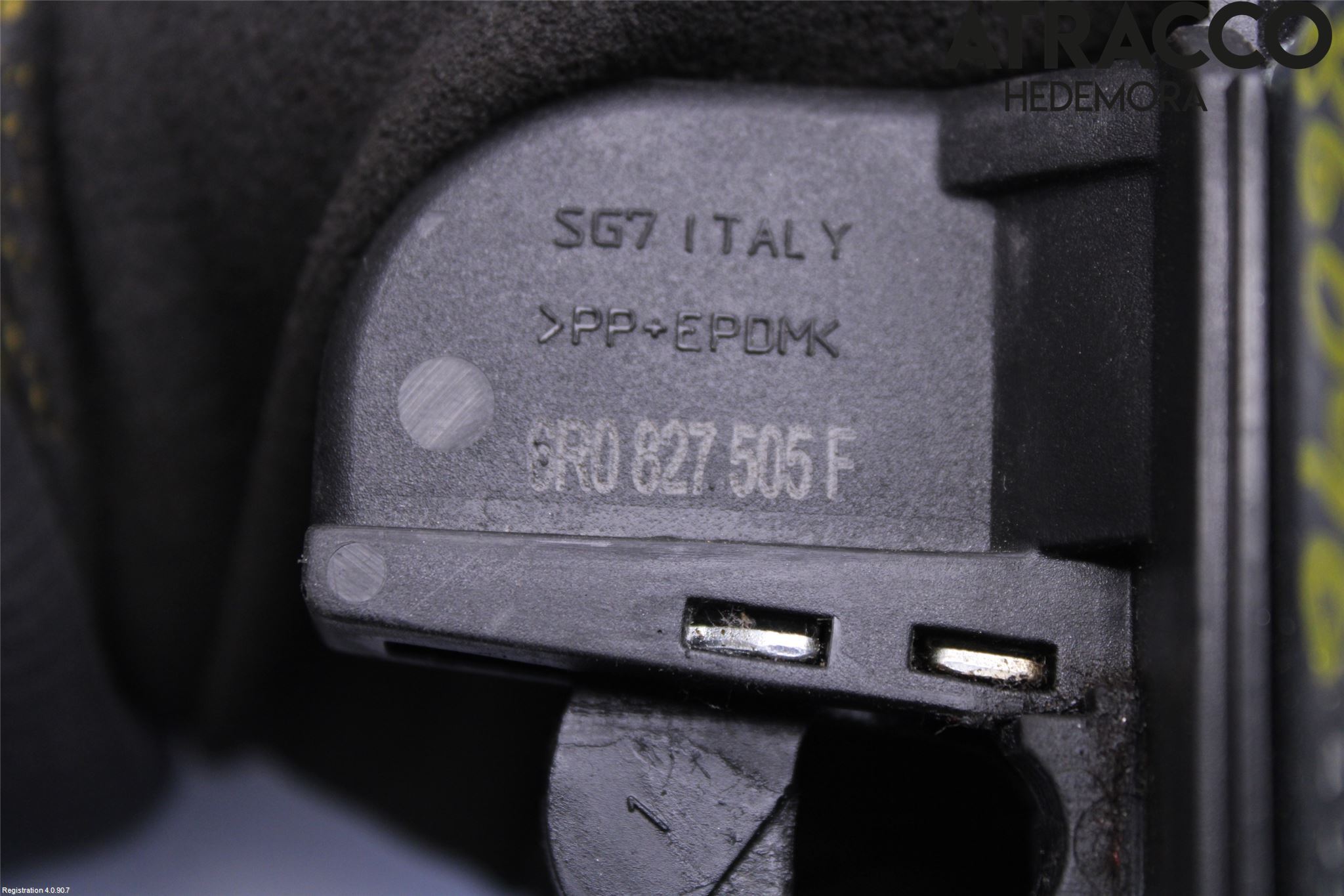 Volkswagen VW POLO 10-17 Låskista Baklucka