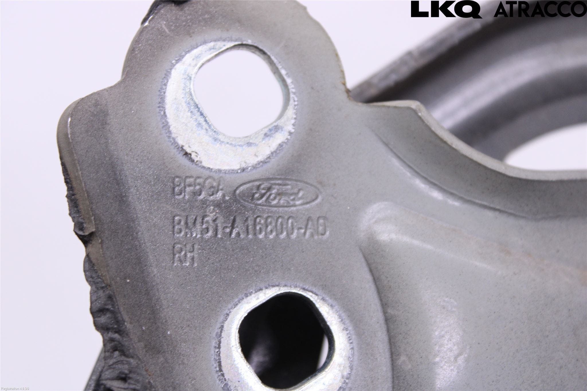 Ford FOCUS 15-18 Huvgångjärn