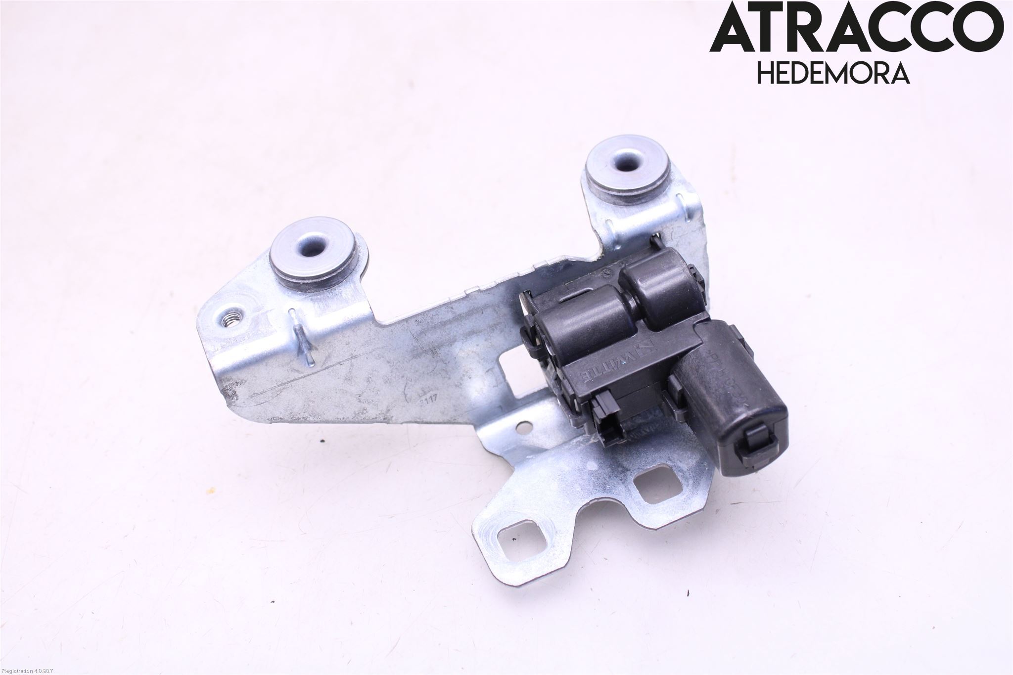 BMW 5 G30/G31/F90 17-23 Låskista Baklucka