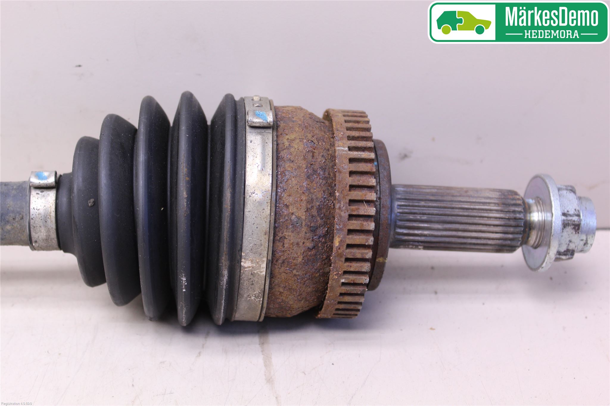 Hyundai i40 08-15 Drivaxel Fram Höger