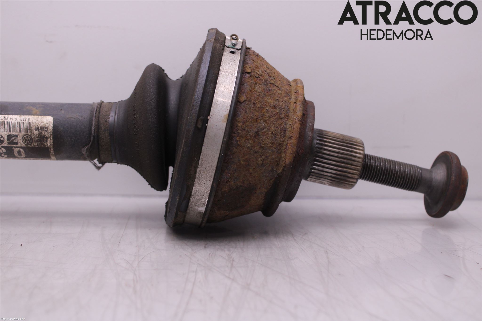 Audi A8/S8 4E  02-09 Drivaxel Bak Höger