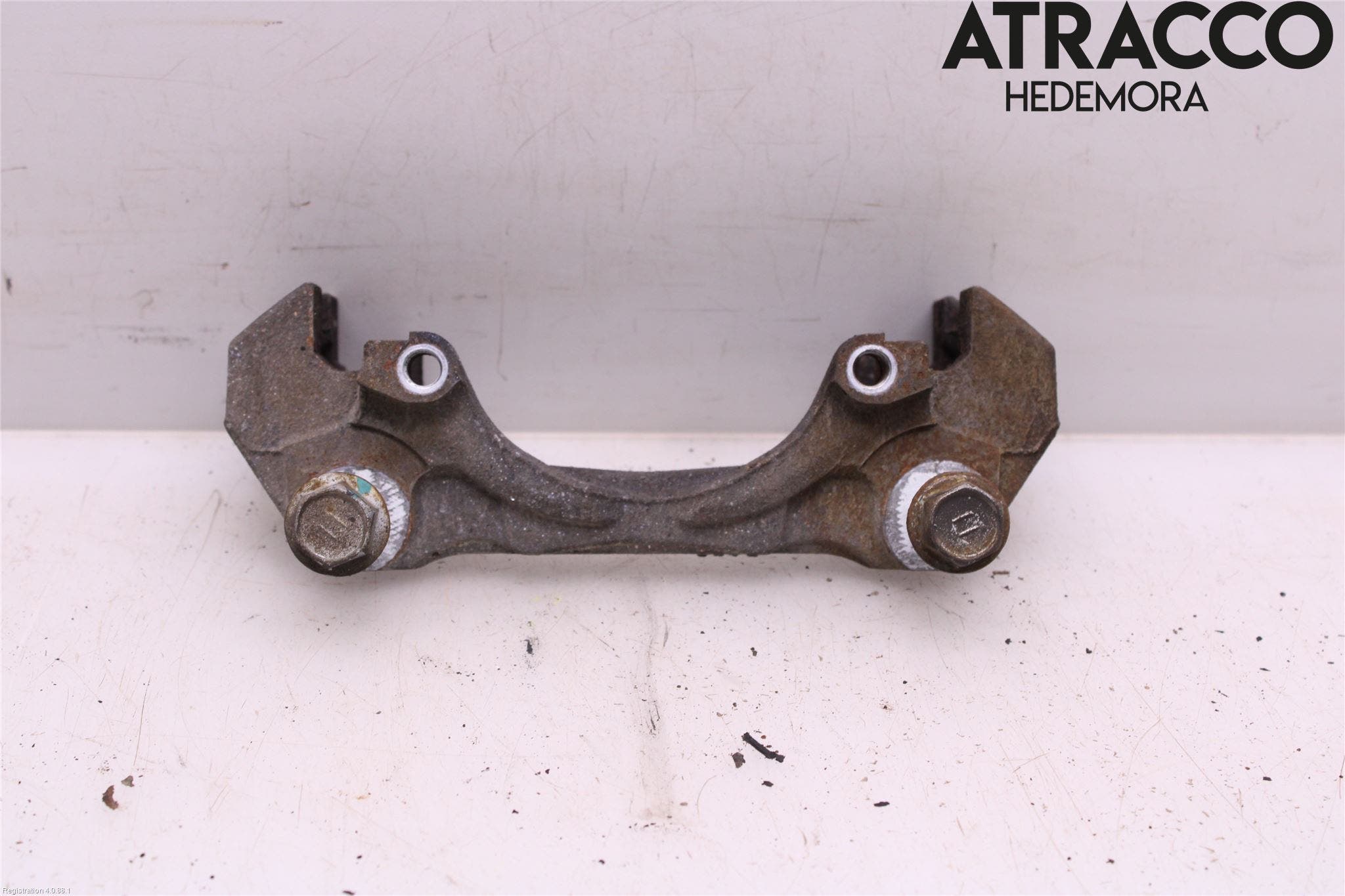 Toyota YARIS XP21 20- Bromsokshållare