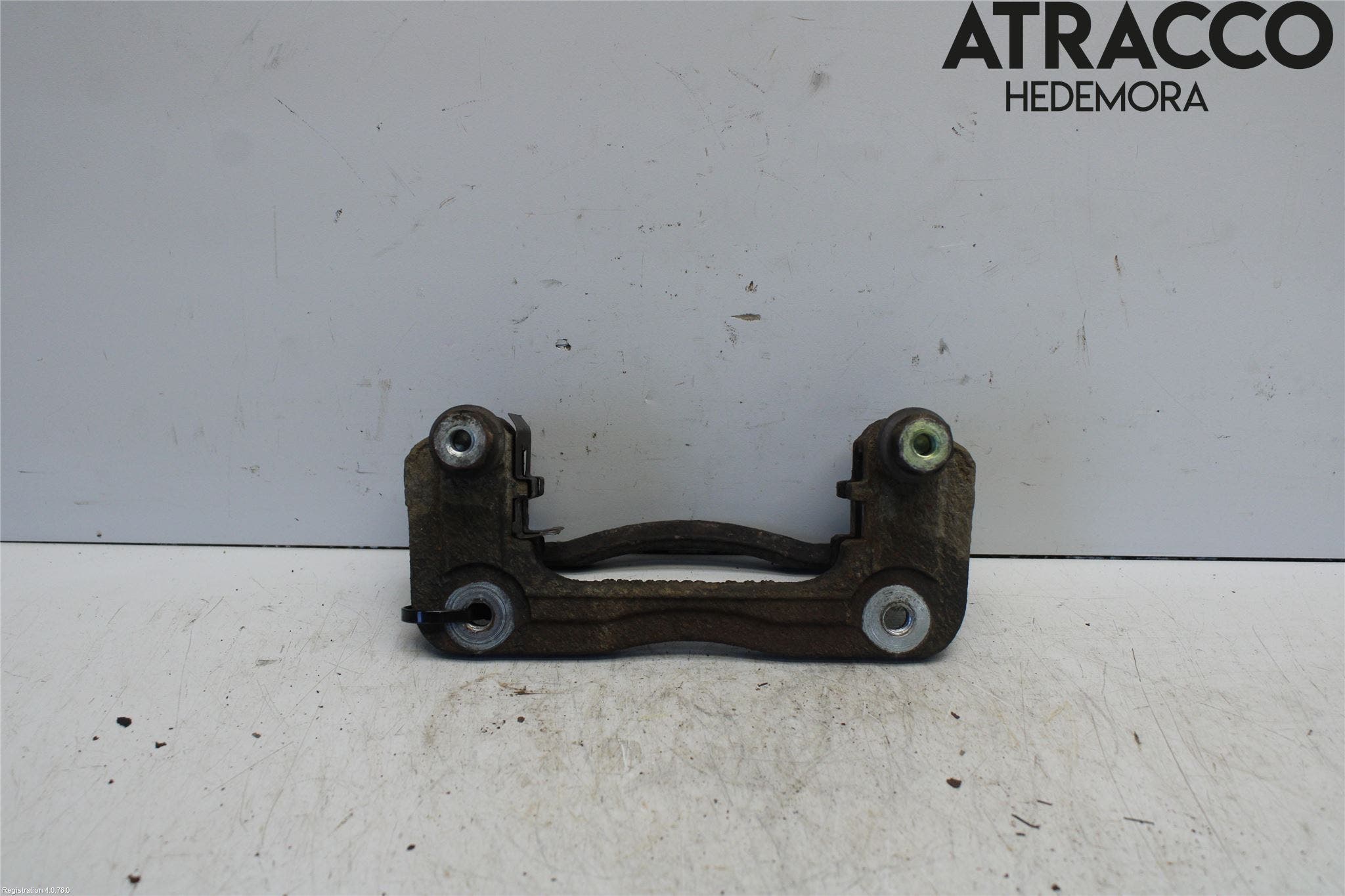 Hyundai SANTA FE 13-18 Bromsokshållare