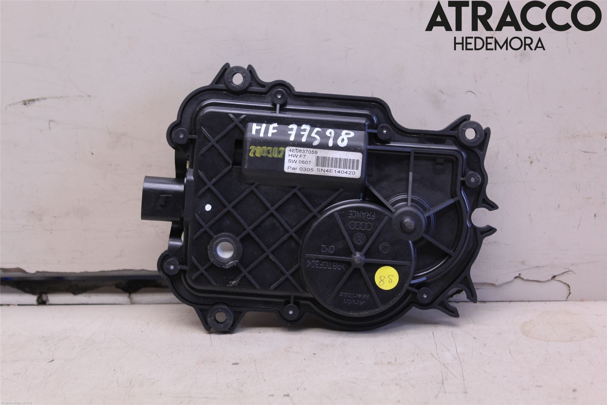 Audi A8/S8 4E  02-09 Låskista-Dörrlås