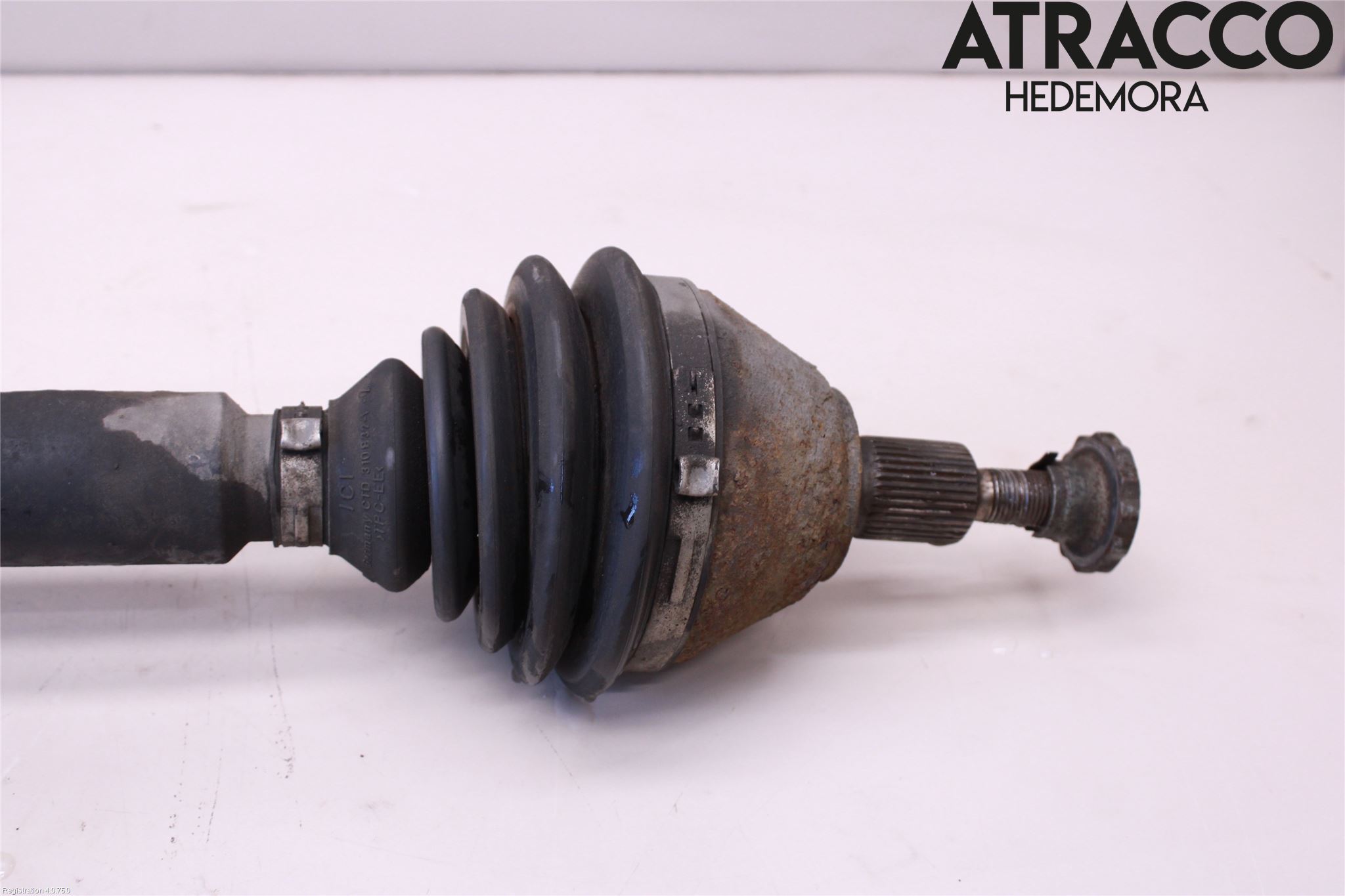 Volkswagen VW POLO 10-17 Drivaxel Fram Höger