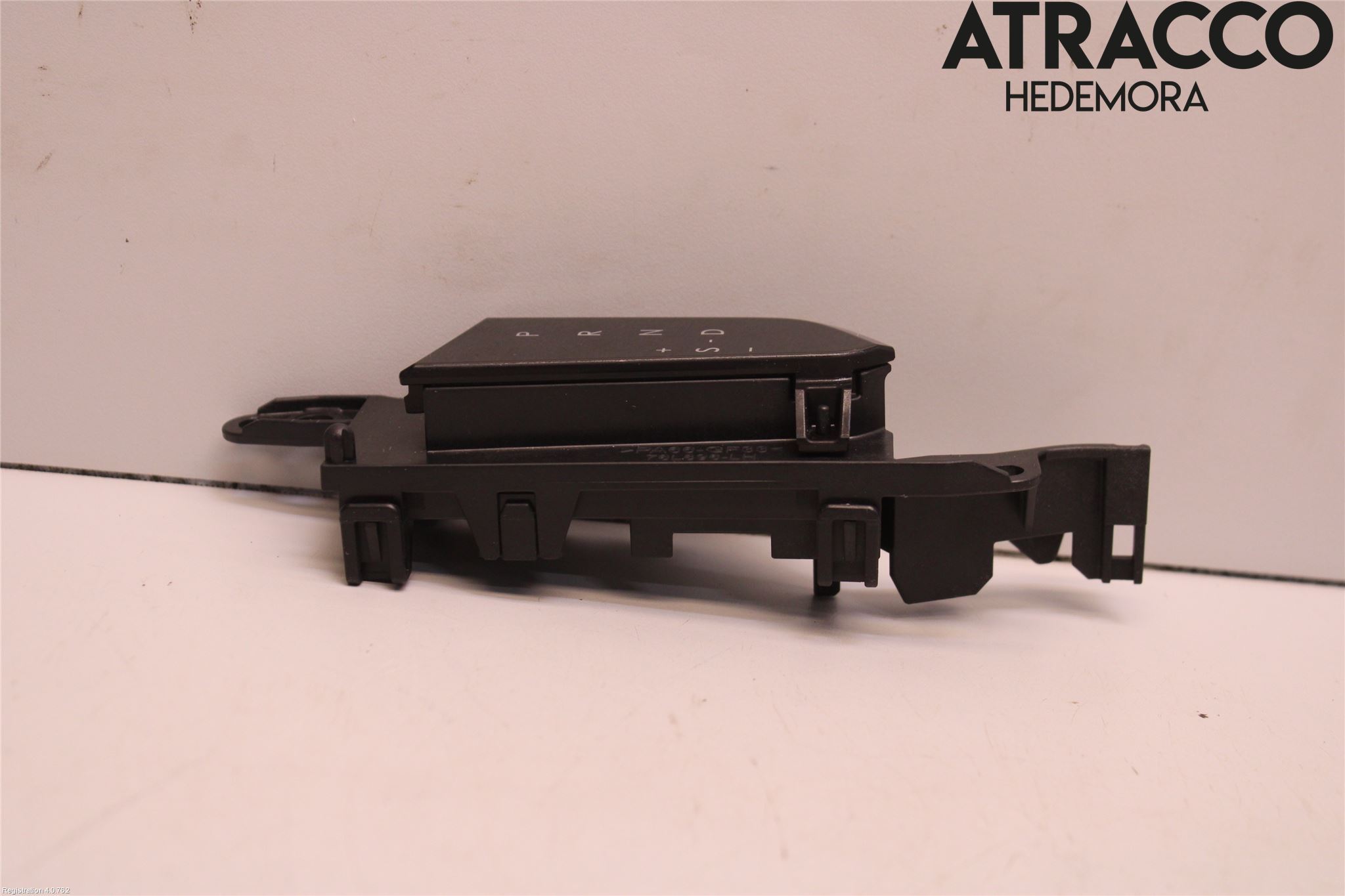 Lexus UX/300e 19- Relä Växelindikator