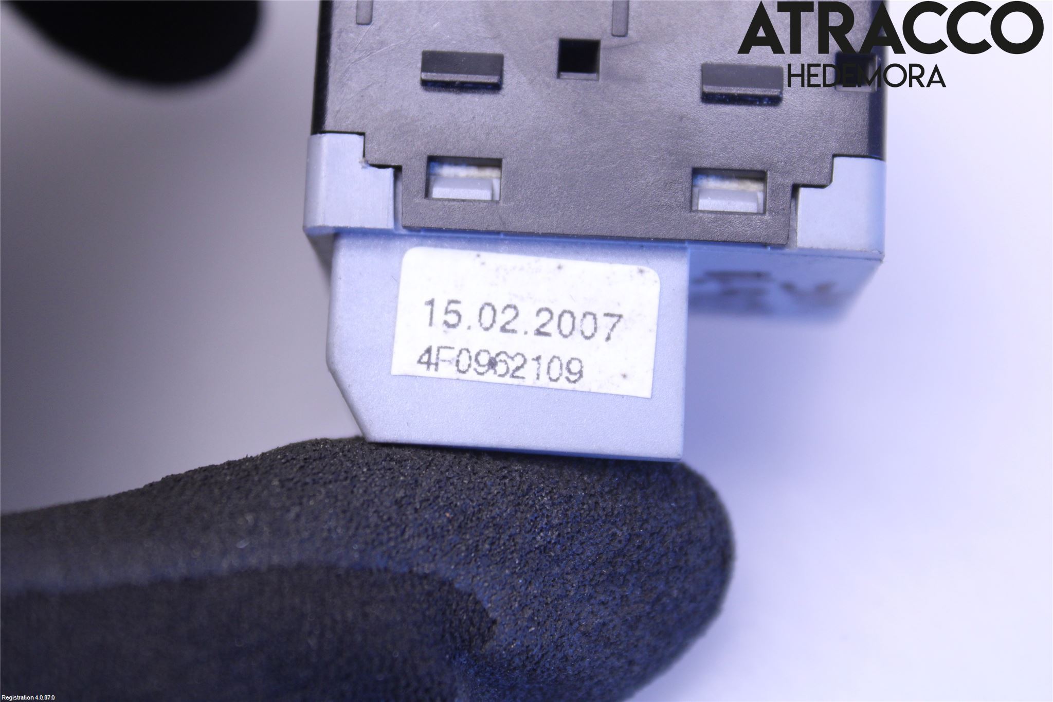 Audi A6/S6     05-11 Strömställare Fram