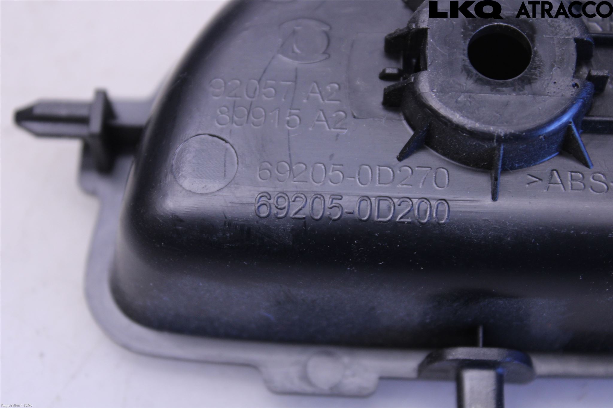 Toyota YARIS XP130 12-14 Dörrhandtag Inre Hö