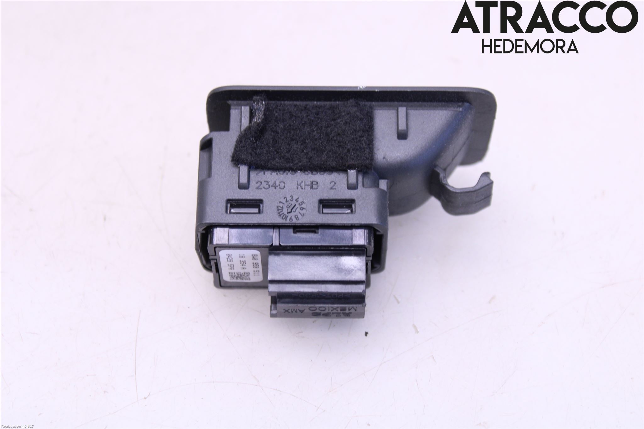 Audi A4/S4 B9 20- Strömställare Dragkrok