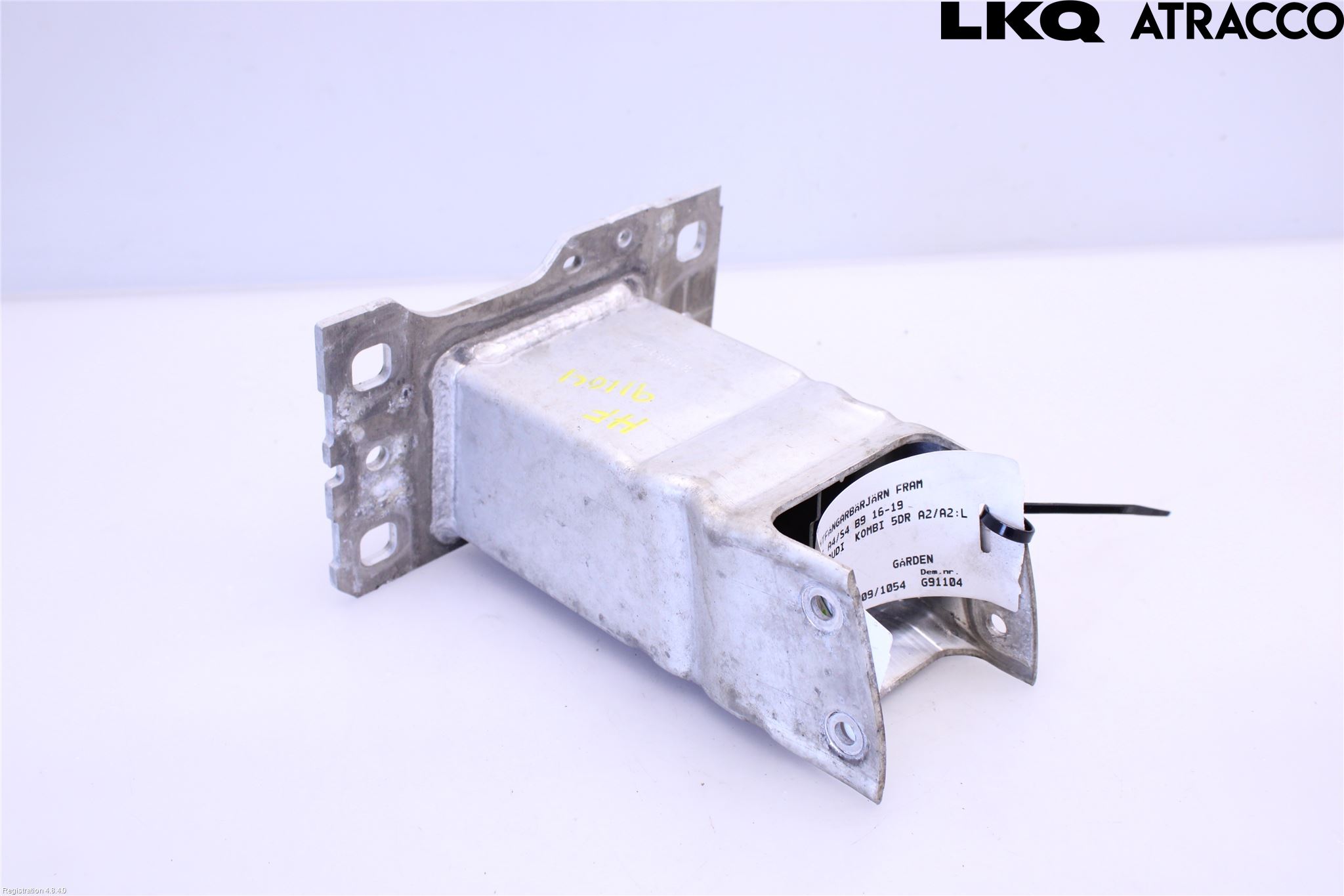 Audi A4/S4 B9 16-19 Stötfångarbärjärn Fram