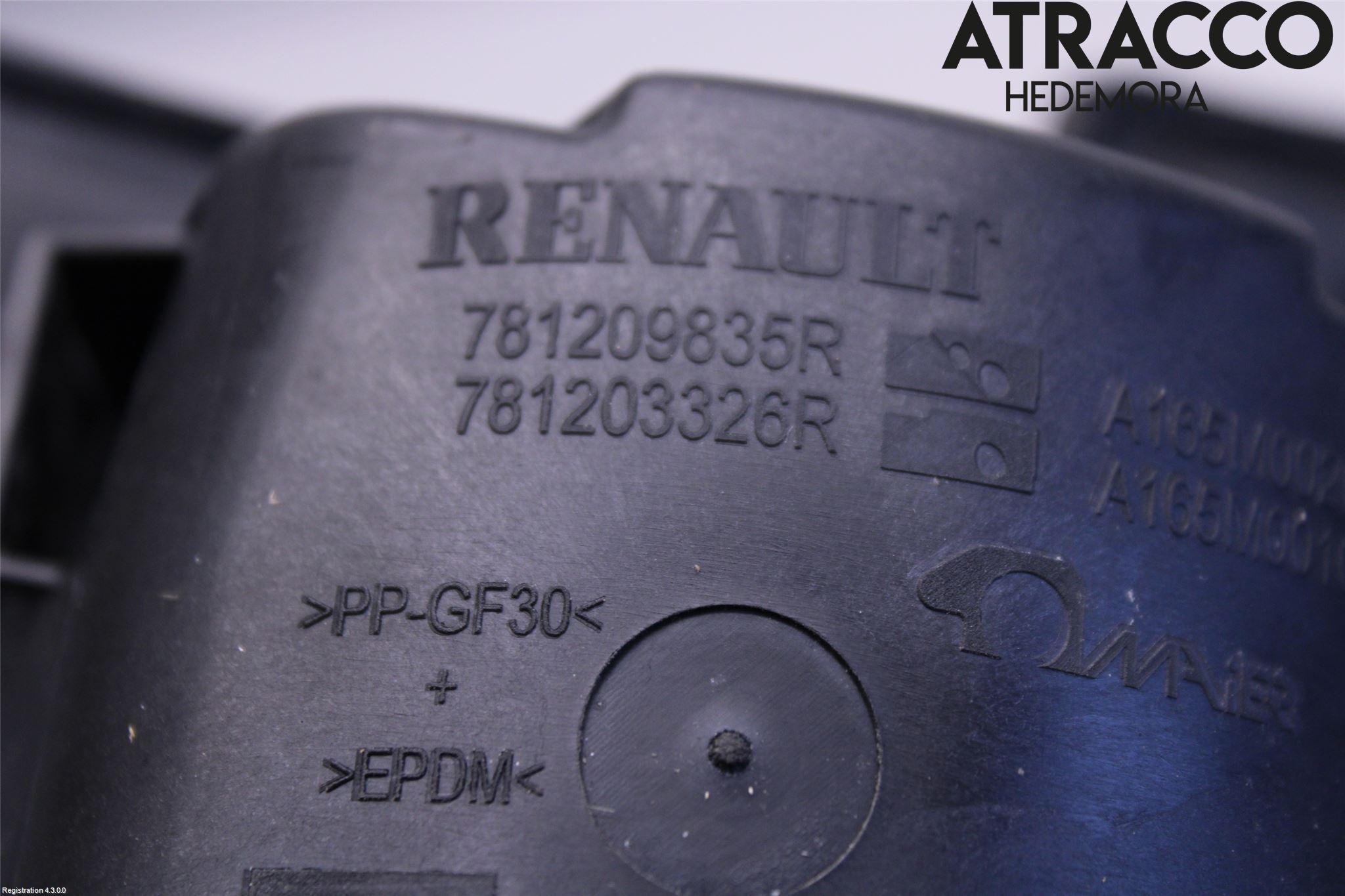 Opel VIVARO 15-19 Tanklucka