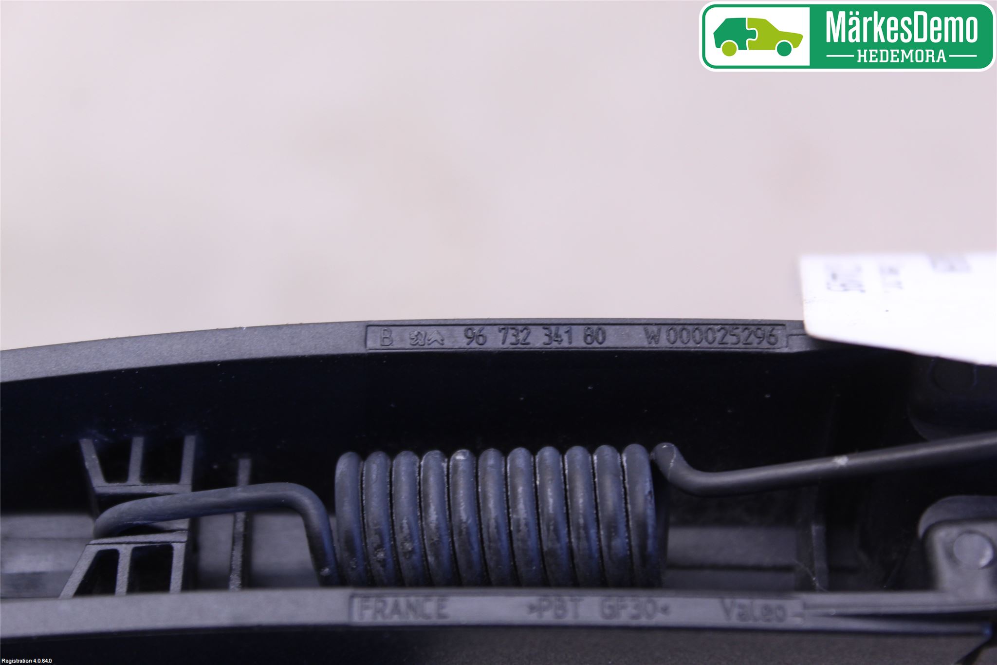 Peugeot PEUGOT 208 16-19 Torkararm-Bakruta
