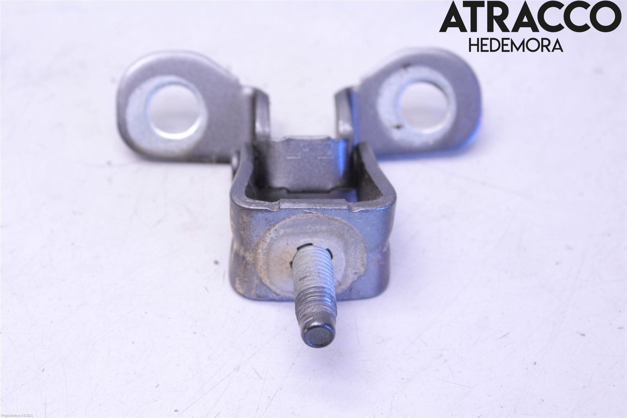 Ford KUGA 13-16 Bakluckegångjärn Hö