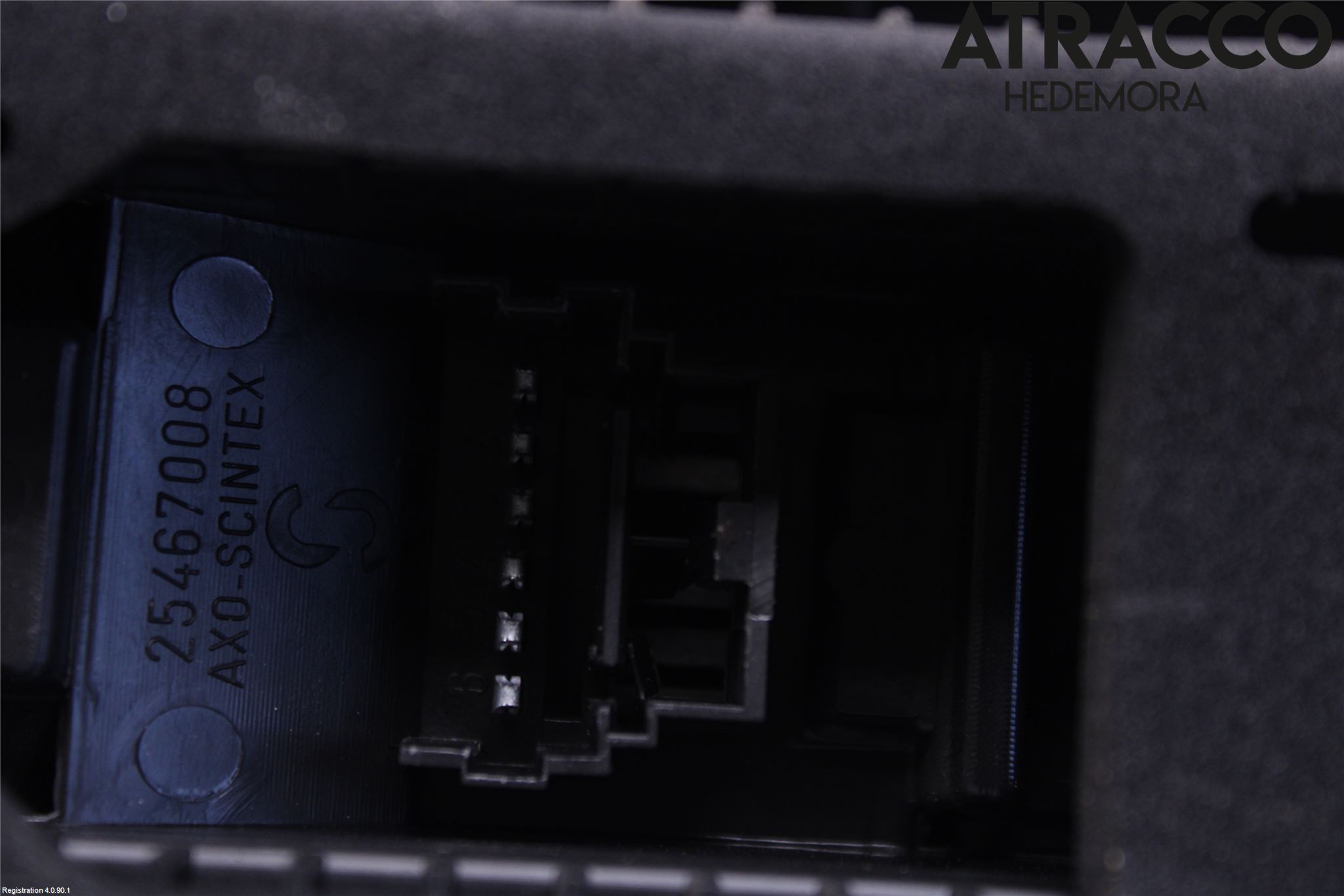 Opel VIVARO 01-14 Bakljus Höger