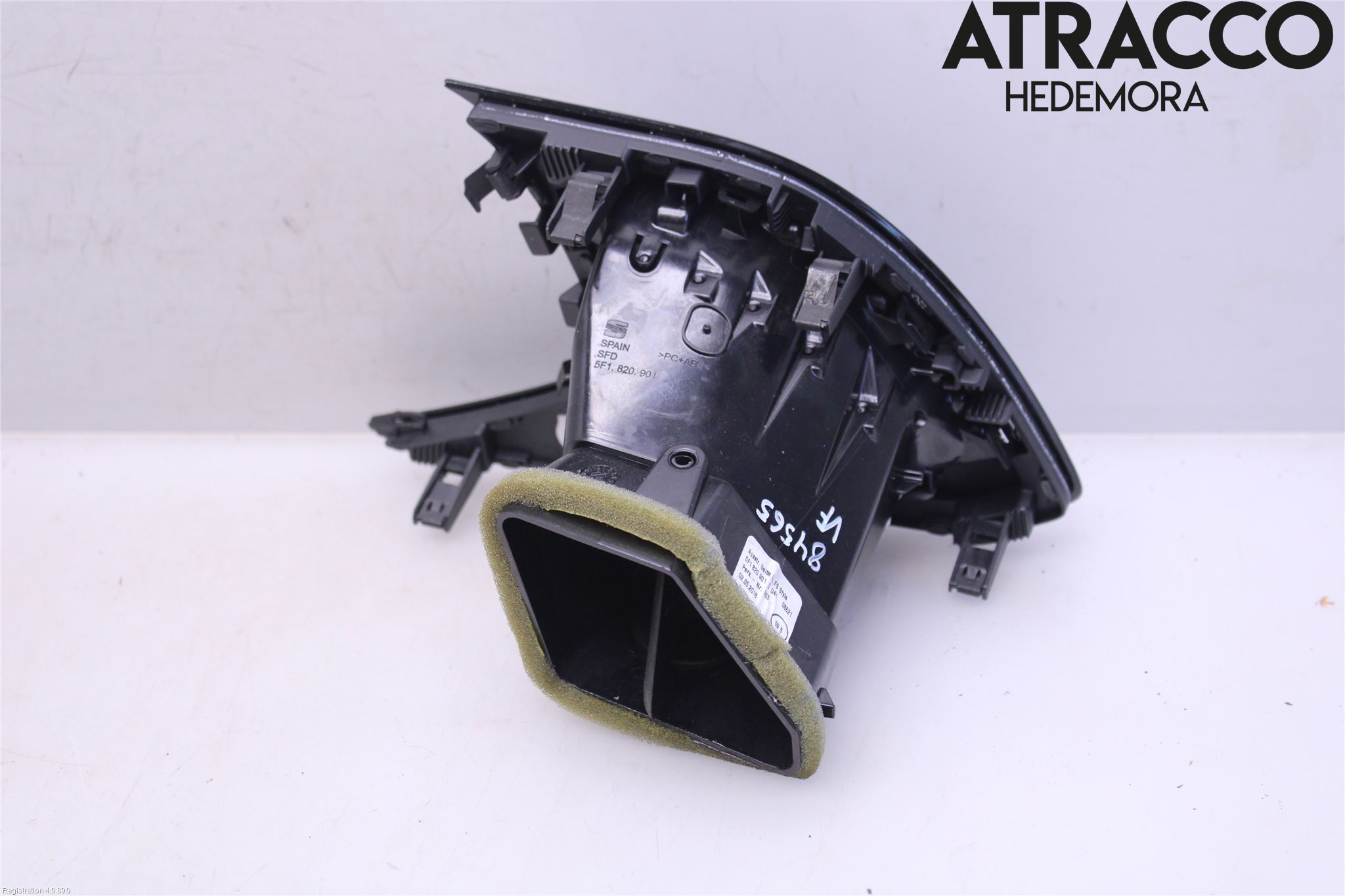 Seat LEON 13-20 Defrosterkanal-Munstycke