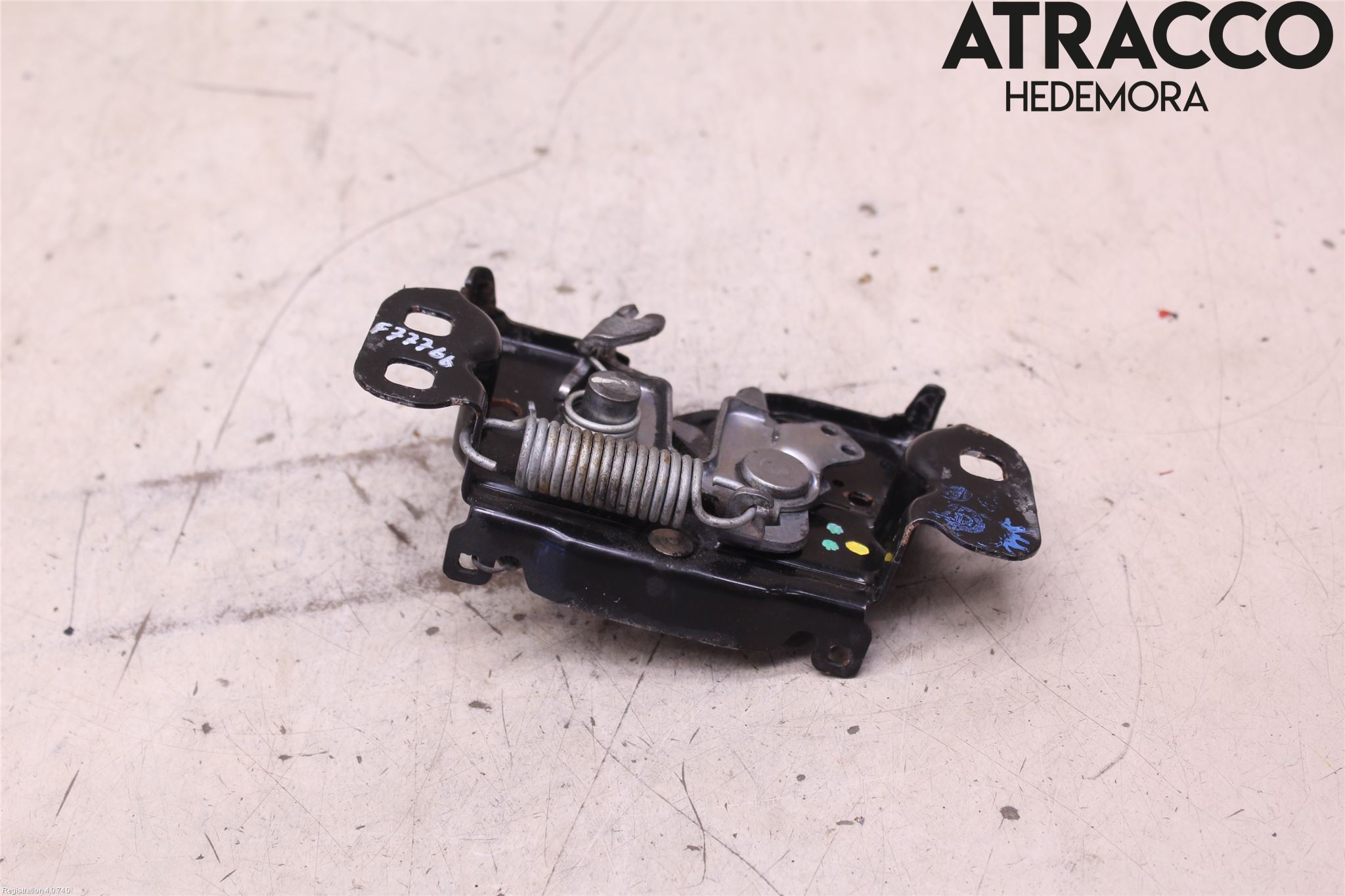 Fiat FREEMONT Huvlås