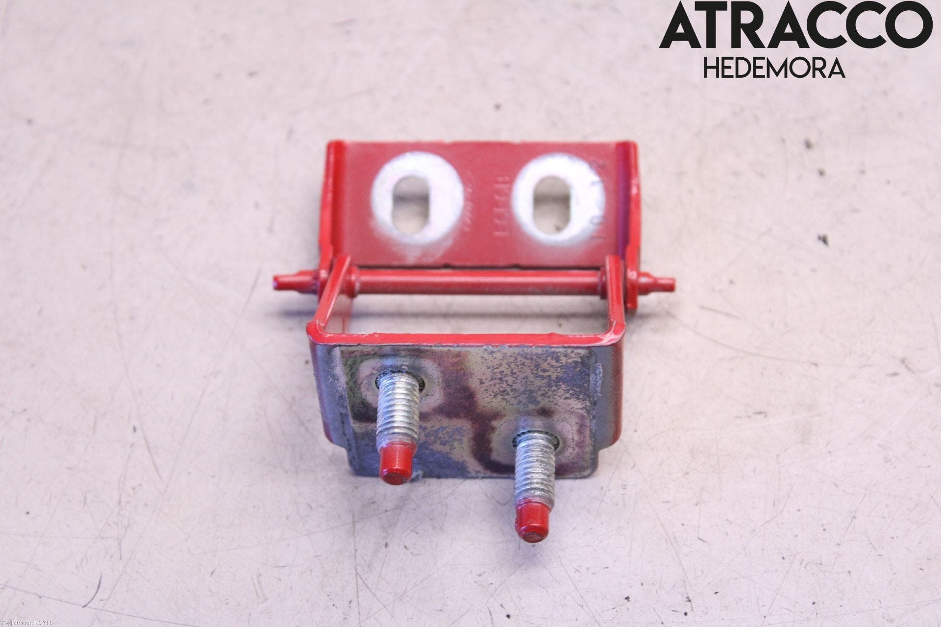 Ford FOCUS 11-14 Bakluckegångjärn Vä