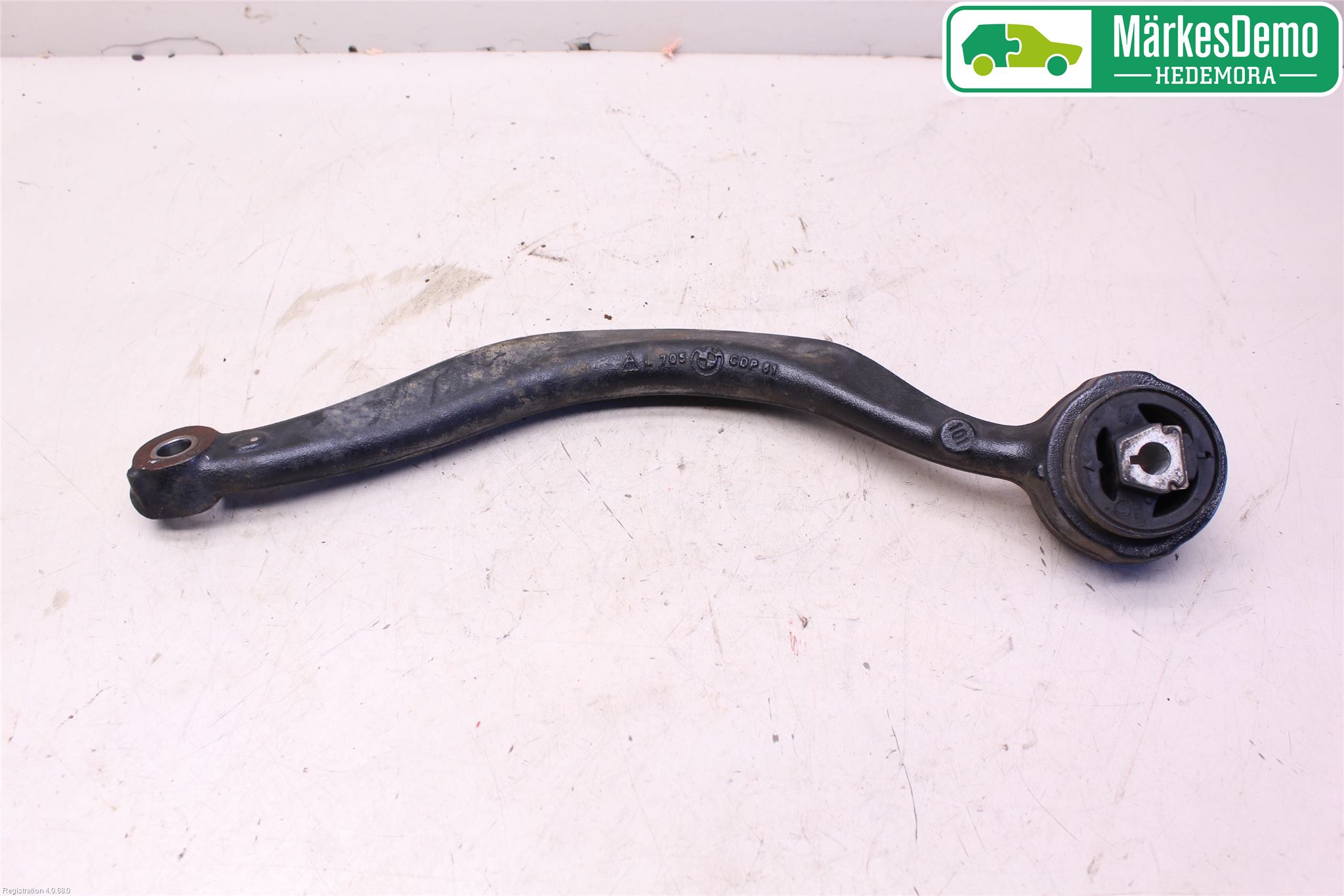 BMW X5 E53     99-06 Bärarm Fram Undre Vä