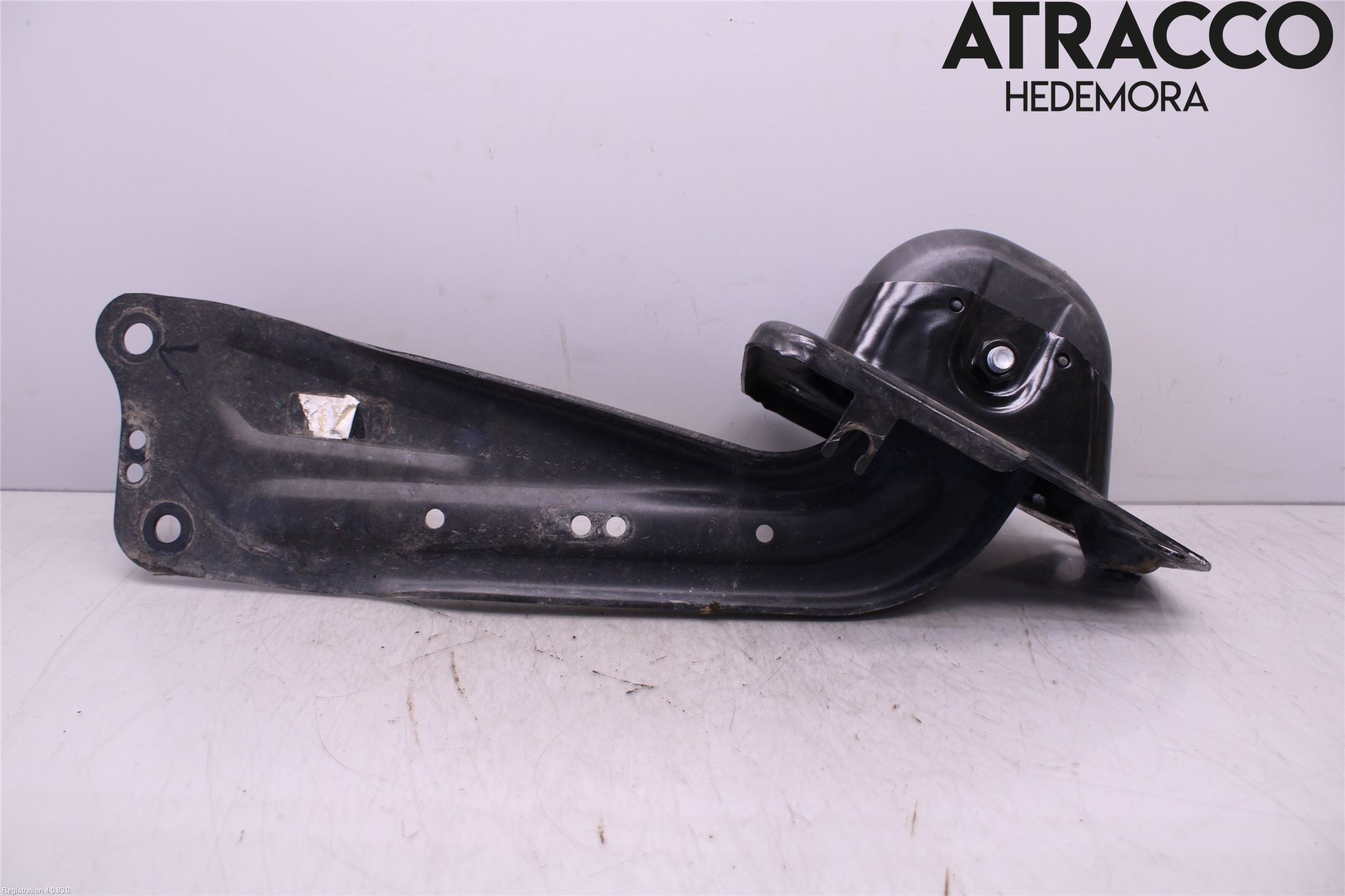 Volkswagen VW TIGUAN 16-24 Bärarm Bak Vänster