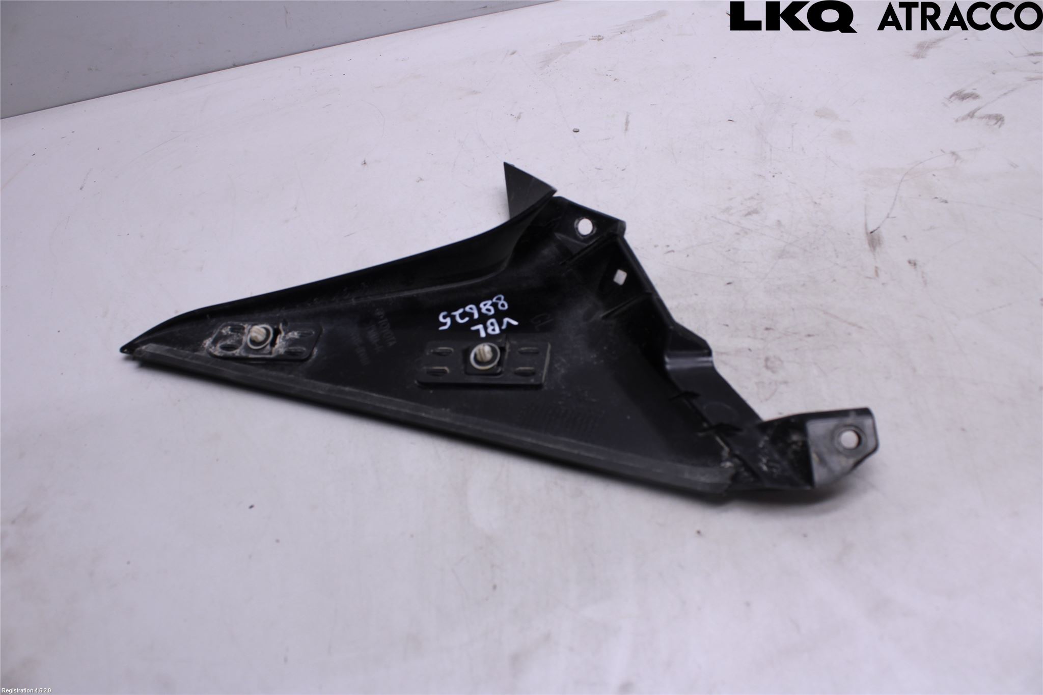 Toyota YARIS CROSS XP21 21- List Bak-Baklucka