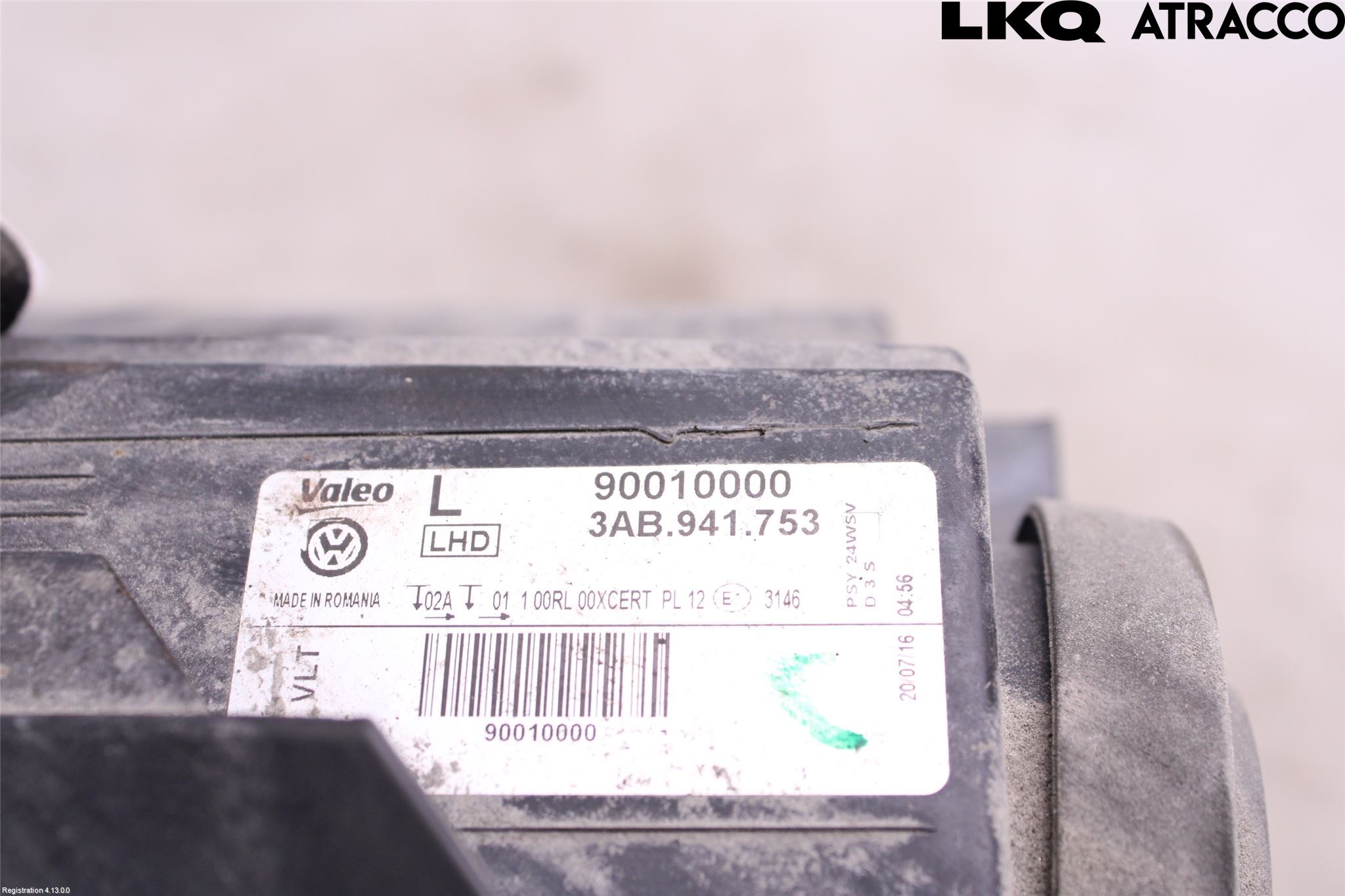Volkswagen VW PASSAT 11-14 Strålkastare Vänster
