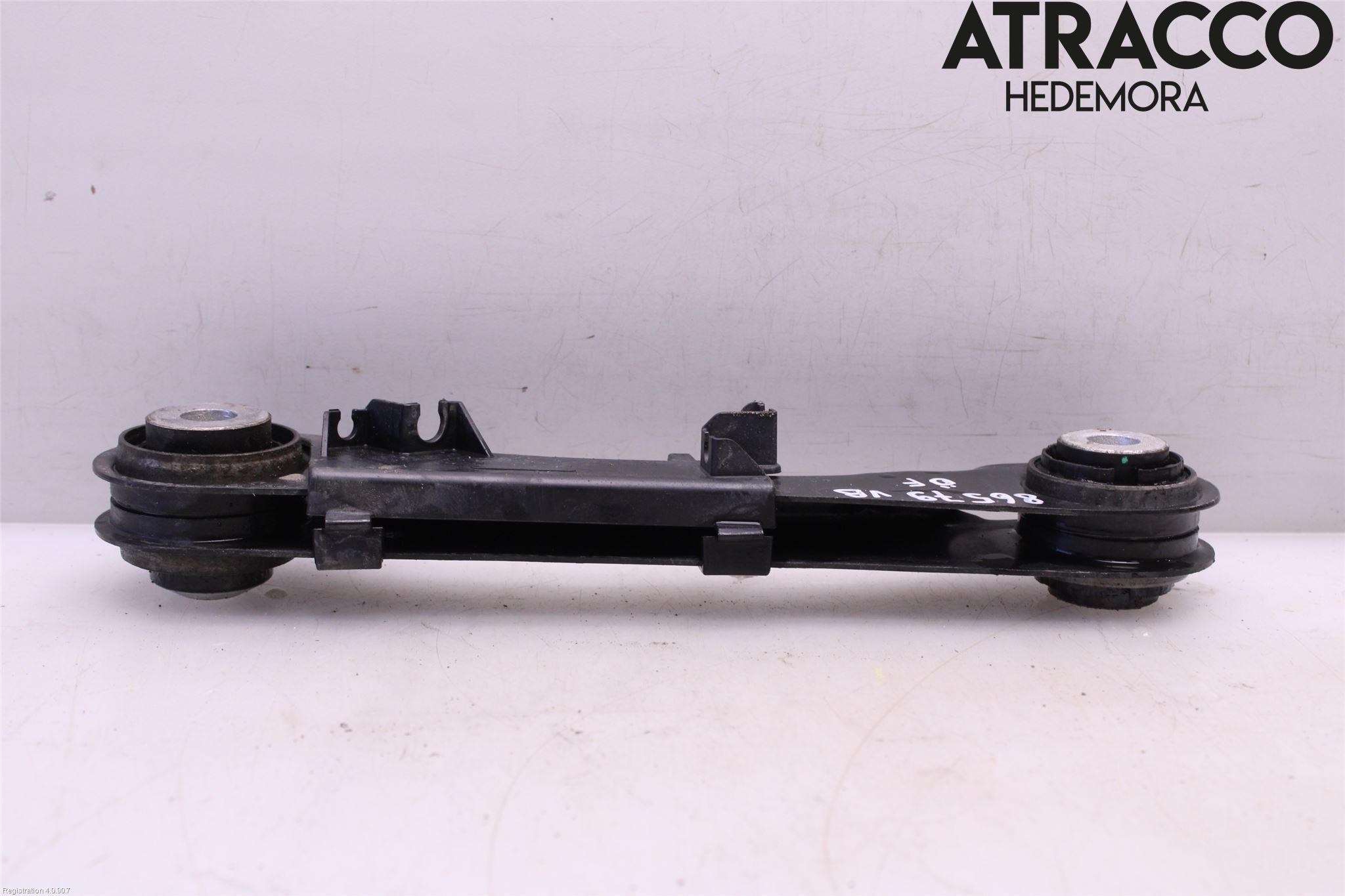 BMW 5 G30/G31/F90 17-23 Bärarm Bak Övre Vänster