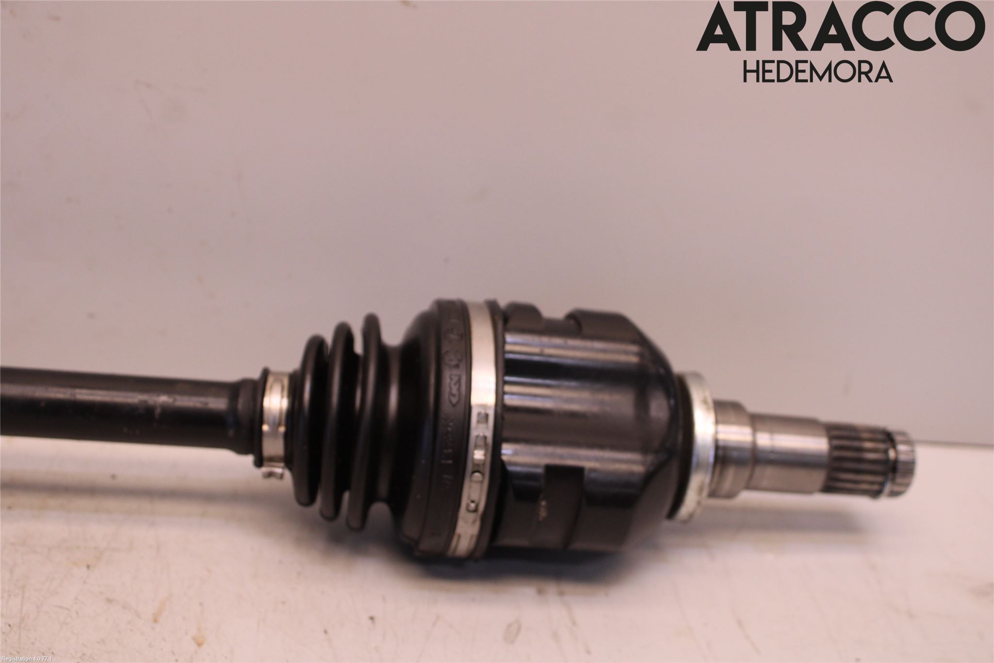 Toyota YARIS XP130 15-20 Drivaxel Fram Vänster