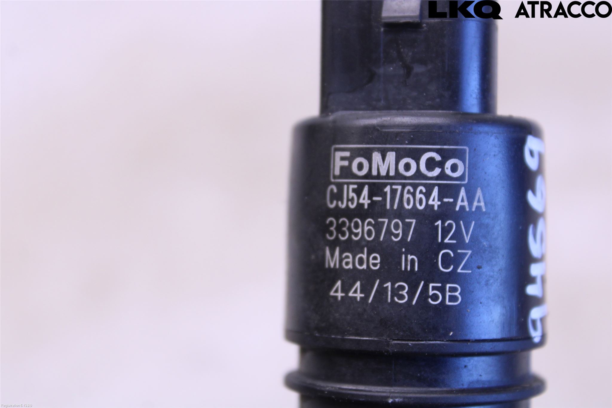 Ford KUGA 13-16 Spolarpump Vindruta