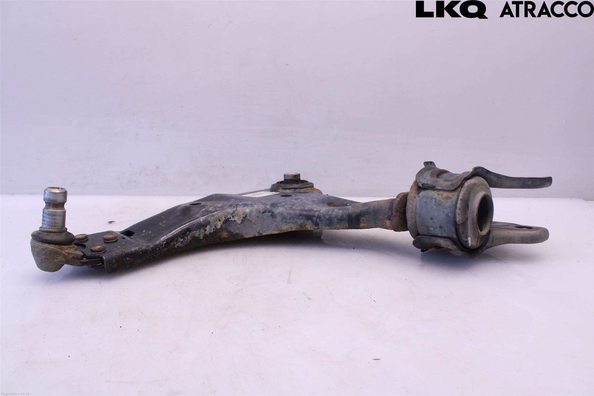 Jaguar E-PACE 17- Bärarm Fram Undre Vä