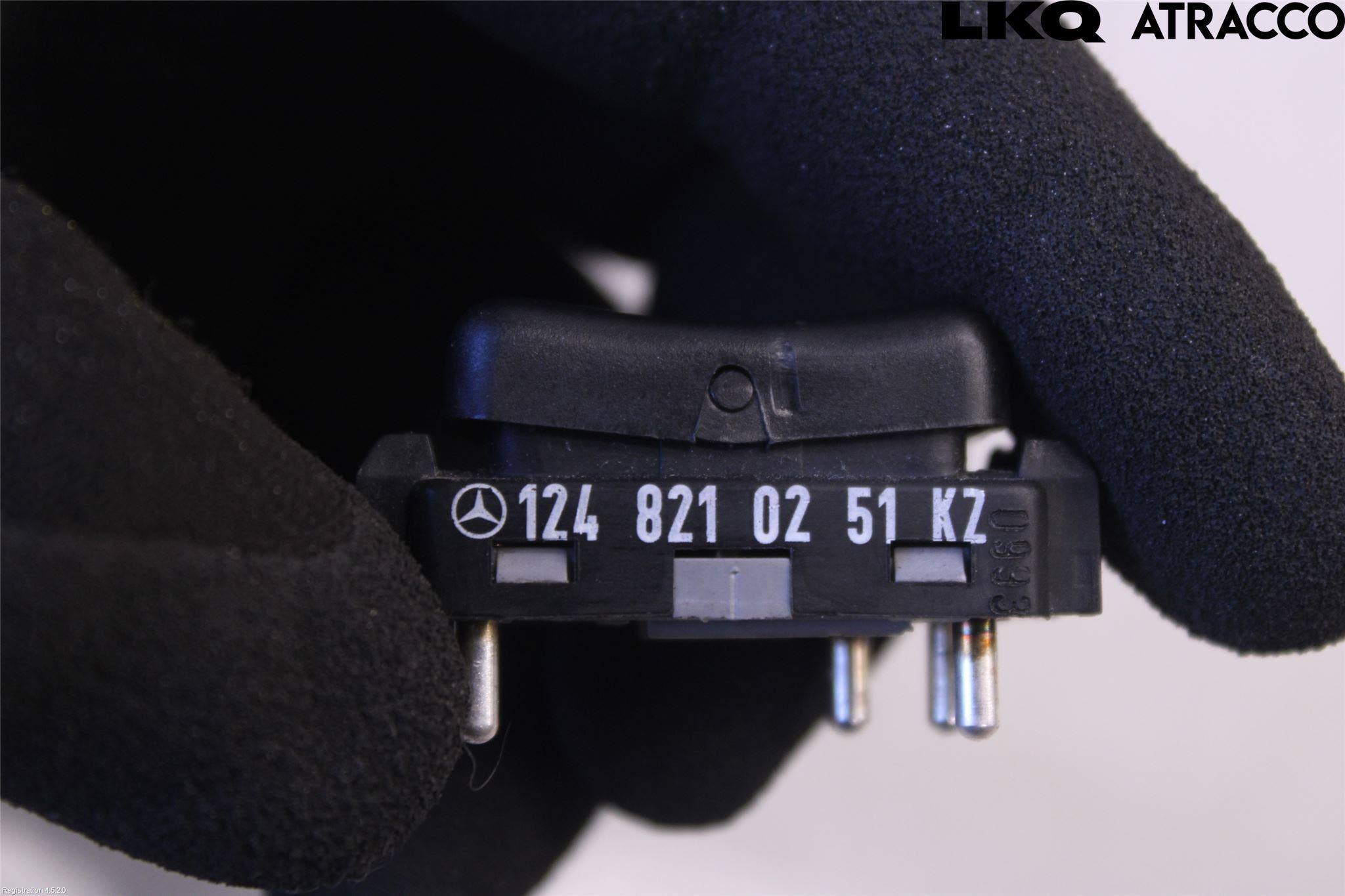 Mercedes-Benz MB 200-500  (W124) 86-96 Strömställare Innerbelysning