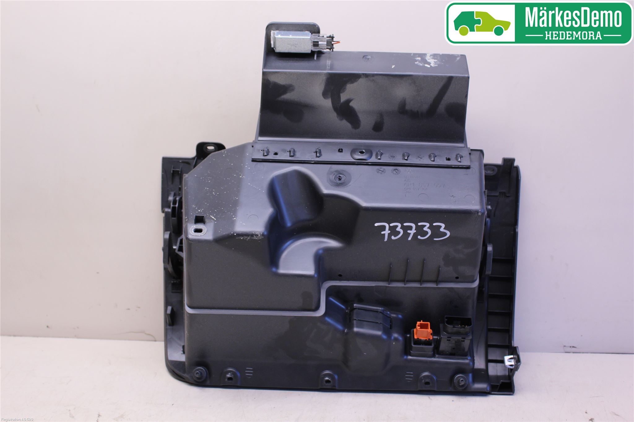 Volkswagen VW POLO 10-17 Handskfack