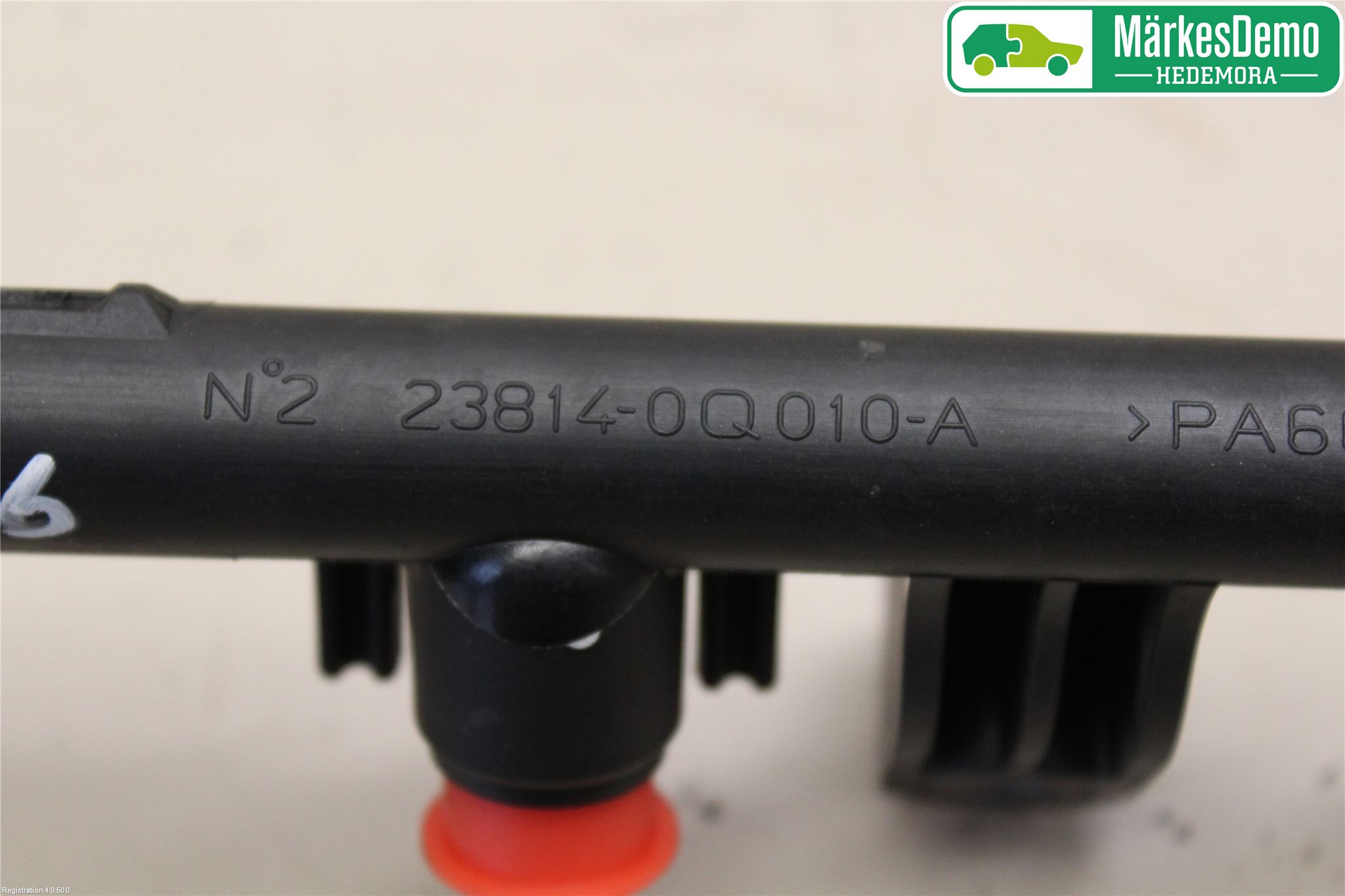 Toyota YARIS XP130 12-14 Injspridarrör