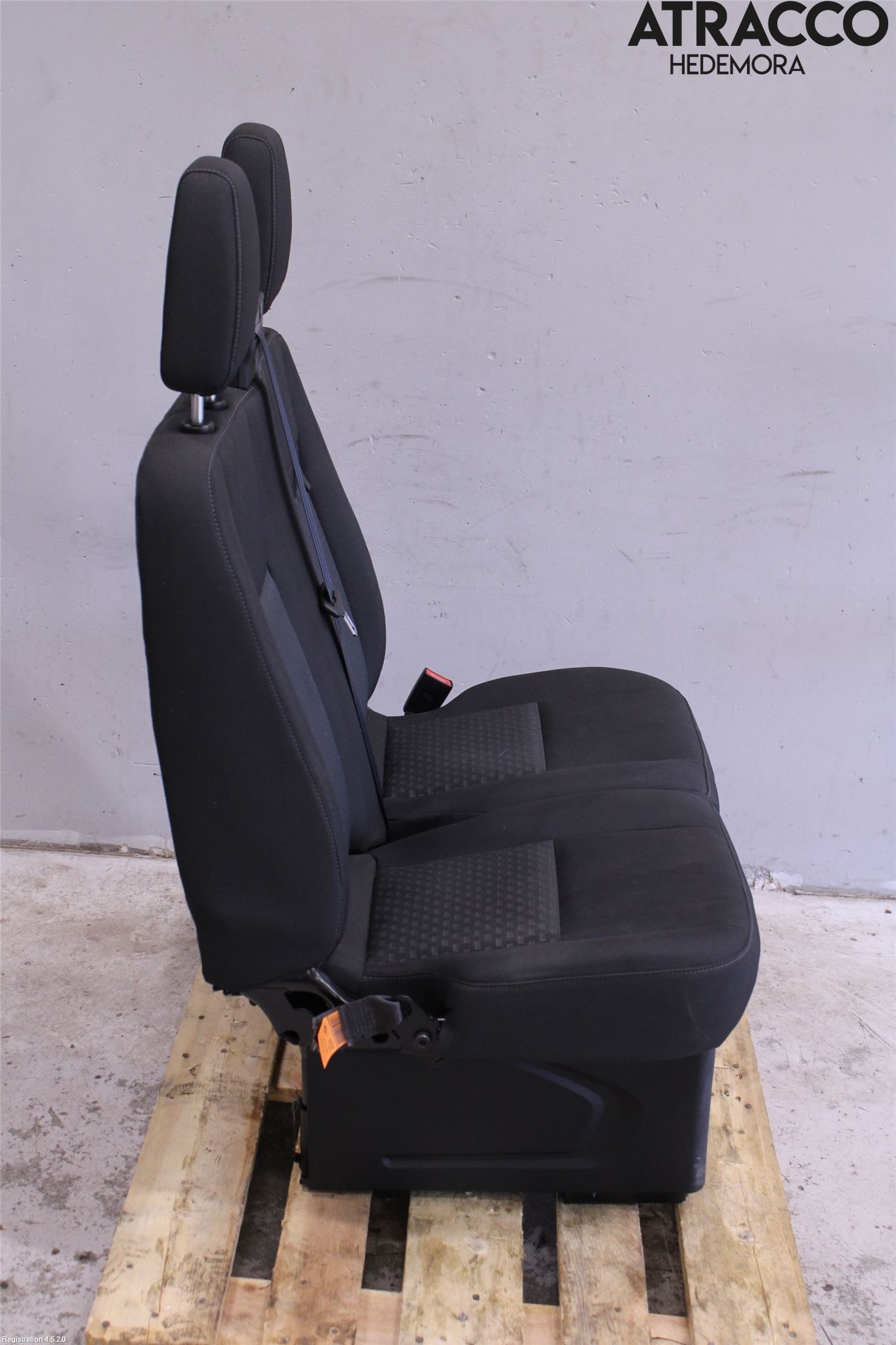 Ford E-TRANSIT SKÅP/BUSS 22- Inredning Stol Fram Hö