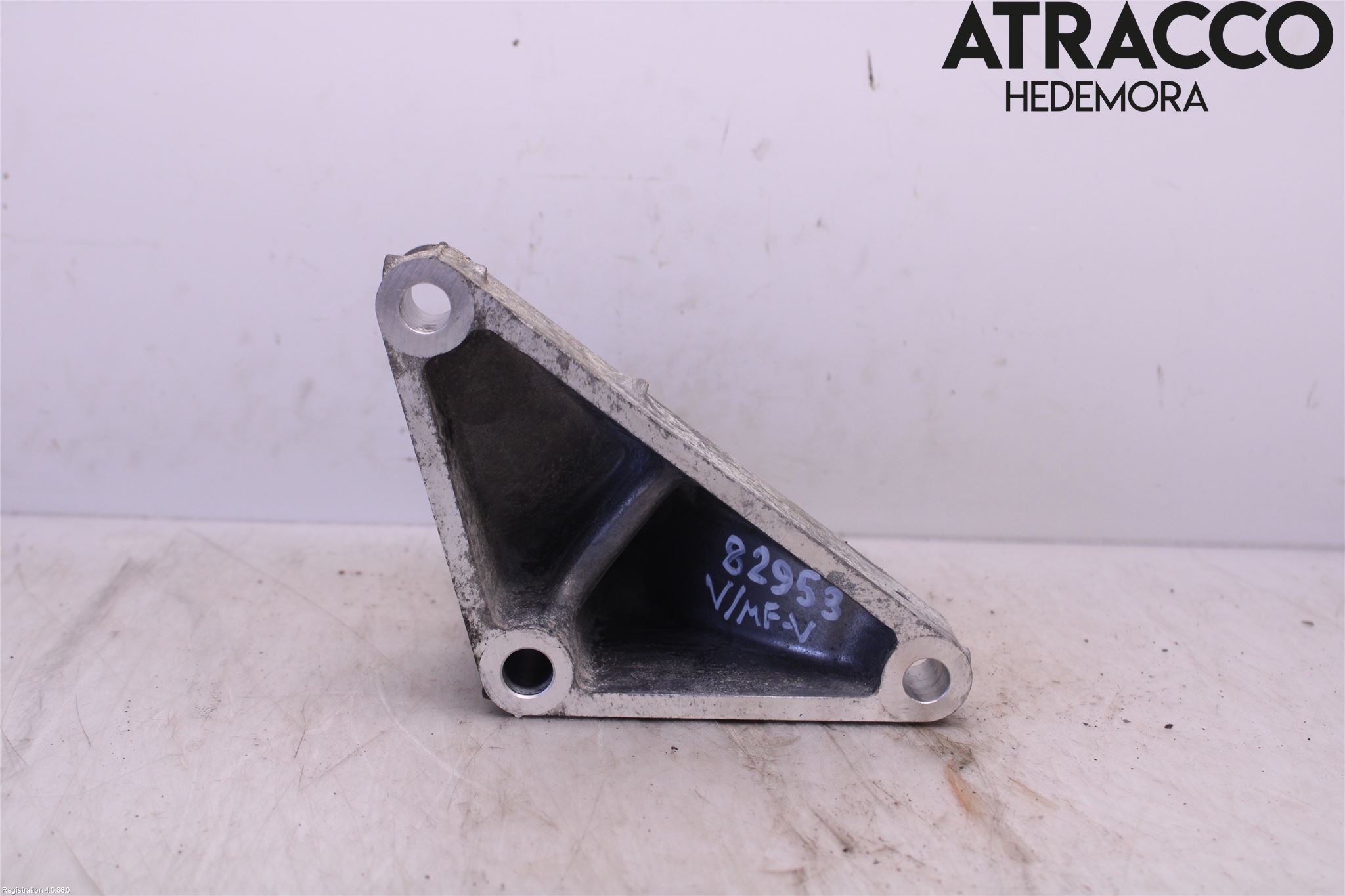 Subaru LEGACY 10-14 Motorfäste