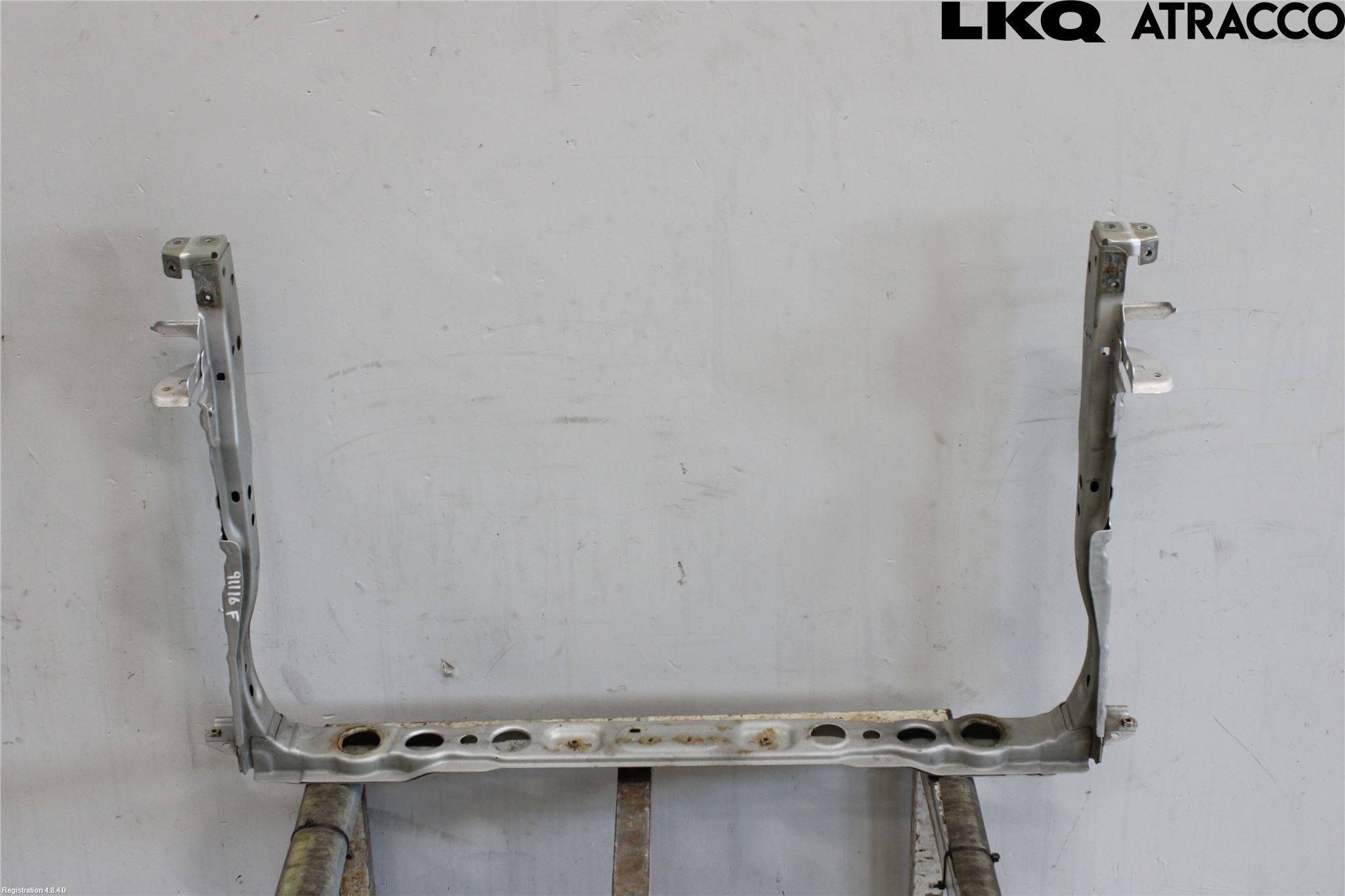 Toyota AURIS 10-12 Kylarfäste-Ram-Balk