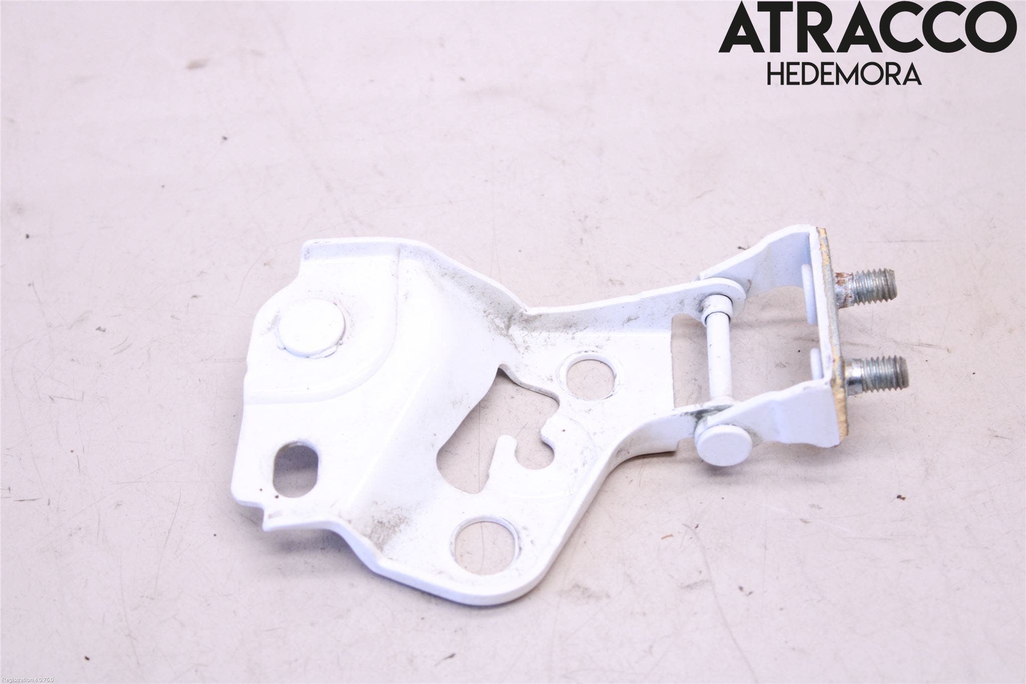 Peugeot 108 15-22 Bakluckegångjärn Hö