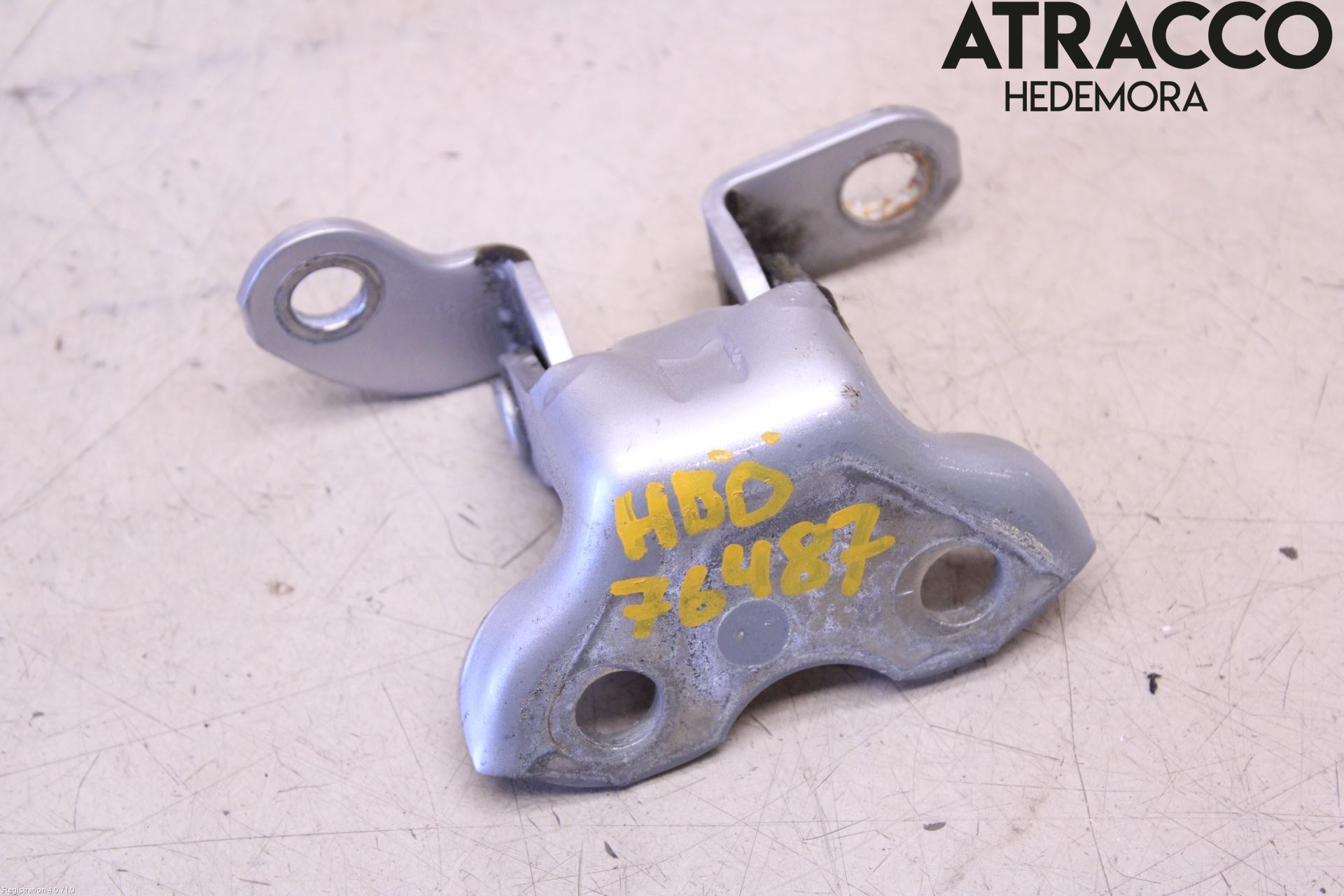 Lexus IS 220d/250/350 06-13 Dörrgångjärn