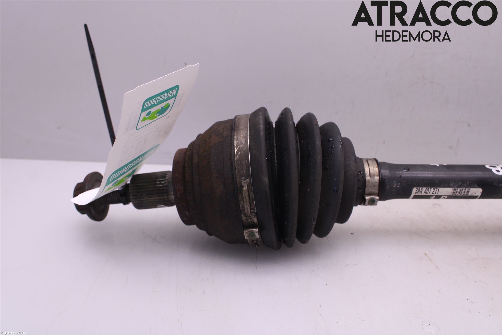 Volkswagen VW CADDY 16-20 Drivaxel Fram Vänster