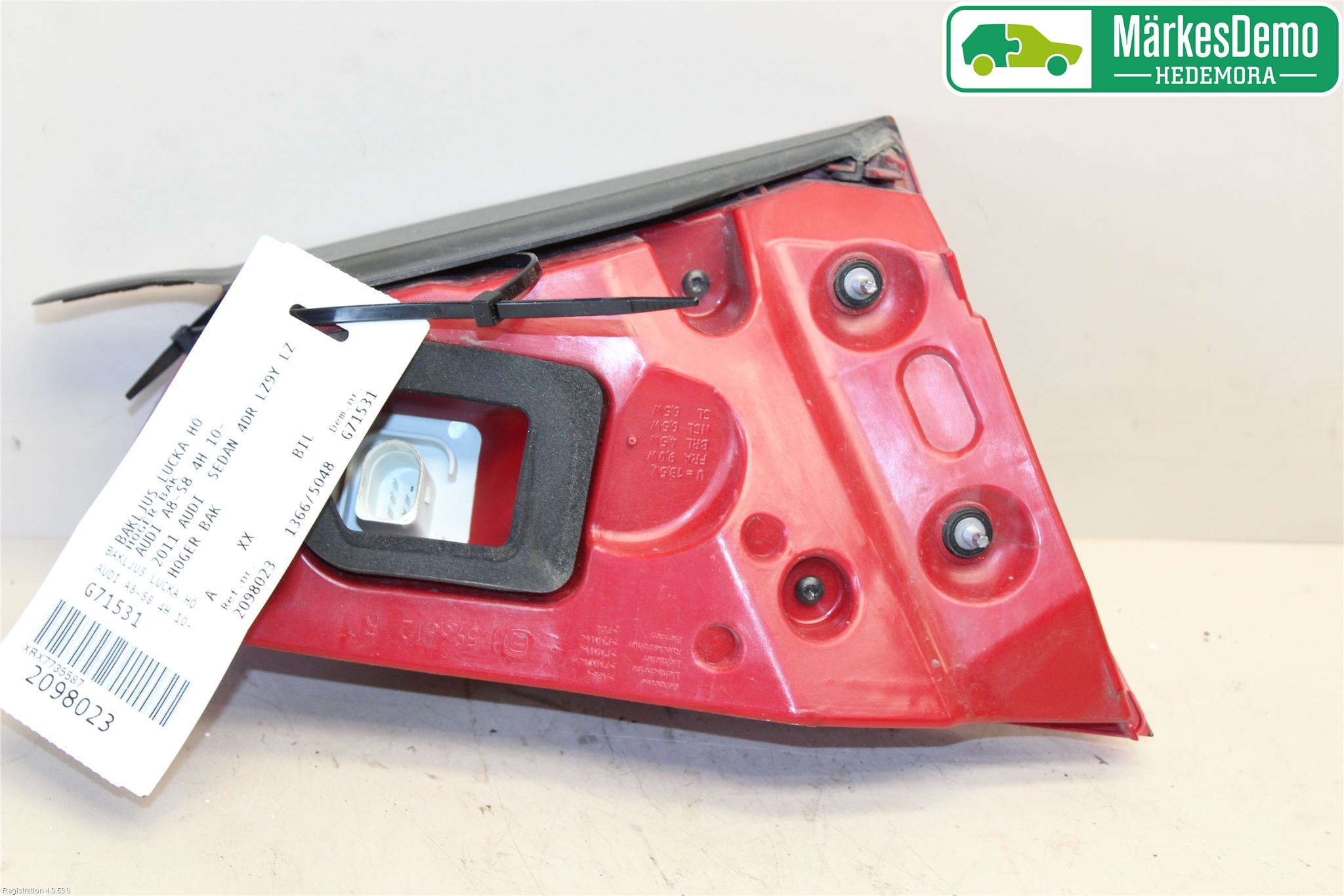 Audi A8/S8 4H 10-17 Bakljus Lucka Hö