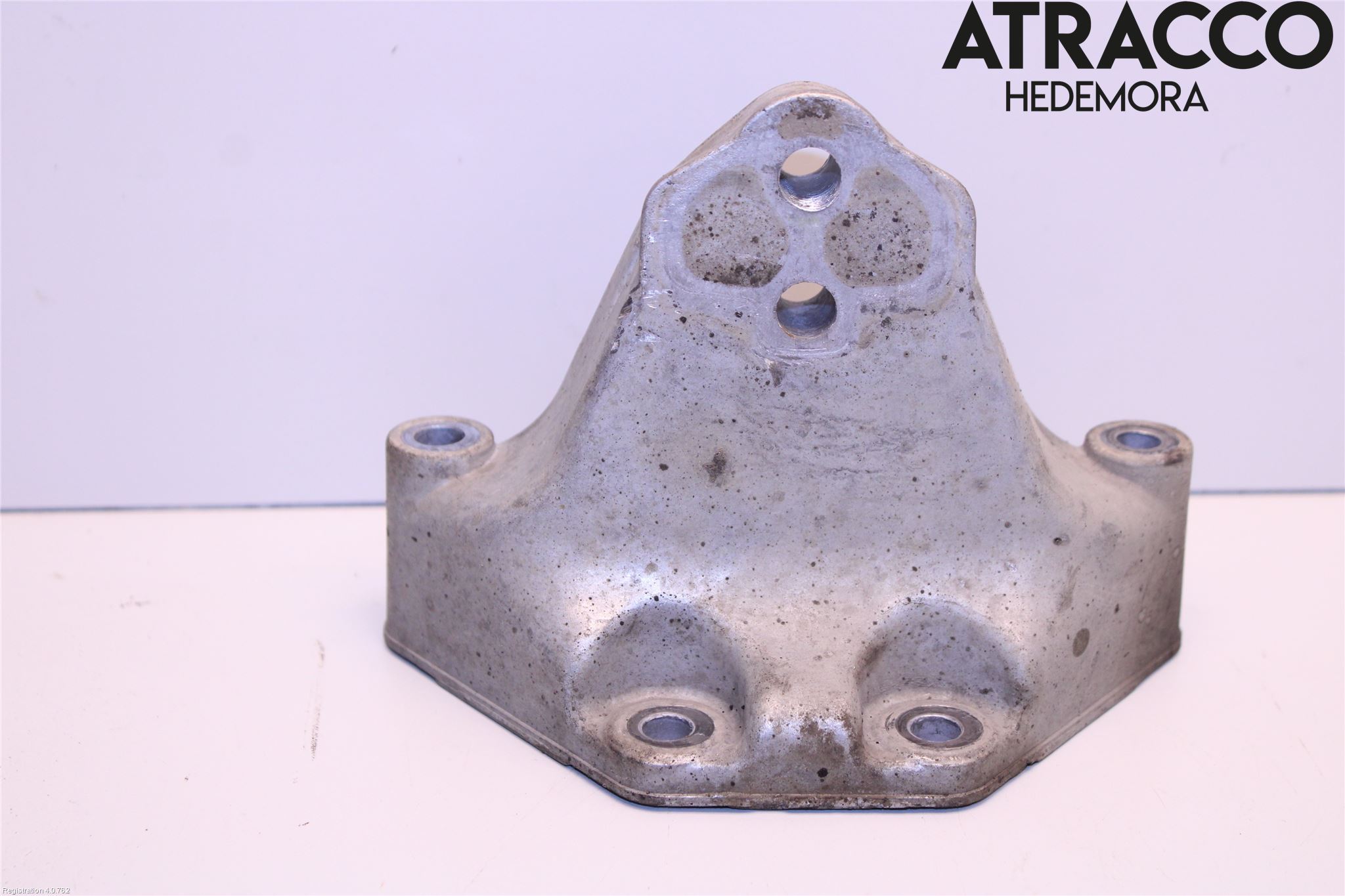 Porsche CAYENNE 03- Växellådsfäste