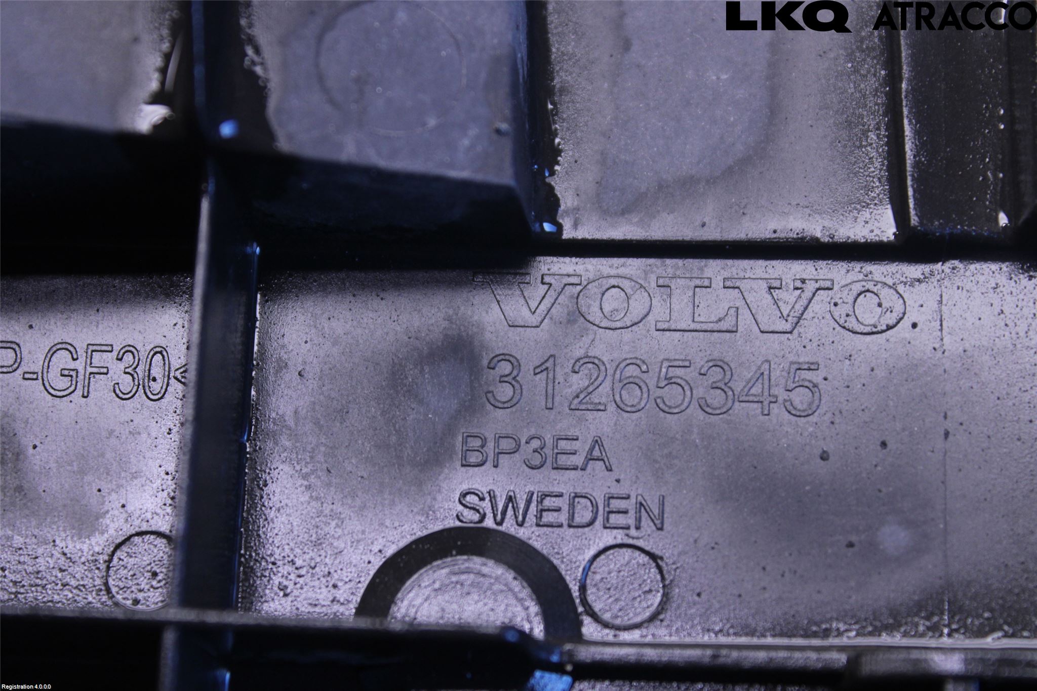 Volvo V70 08-13 Stötfångarfäste Fram Hö