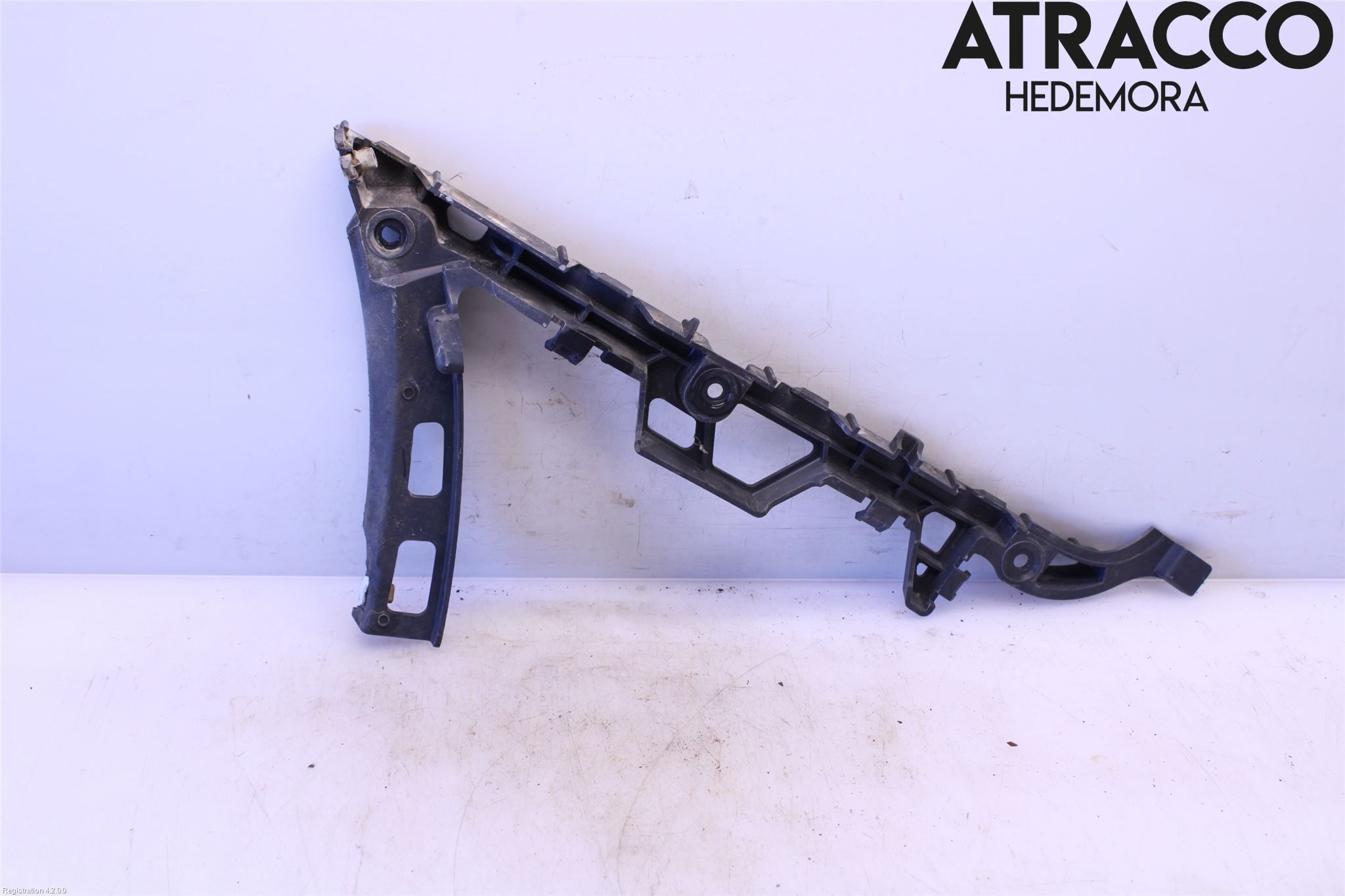 Landrover RANGE ROVER SPORT (L320) 10-13 Stötfångarfäste Bak Hö