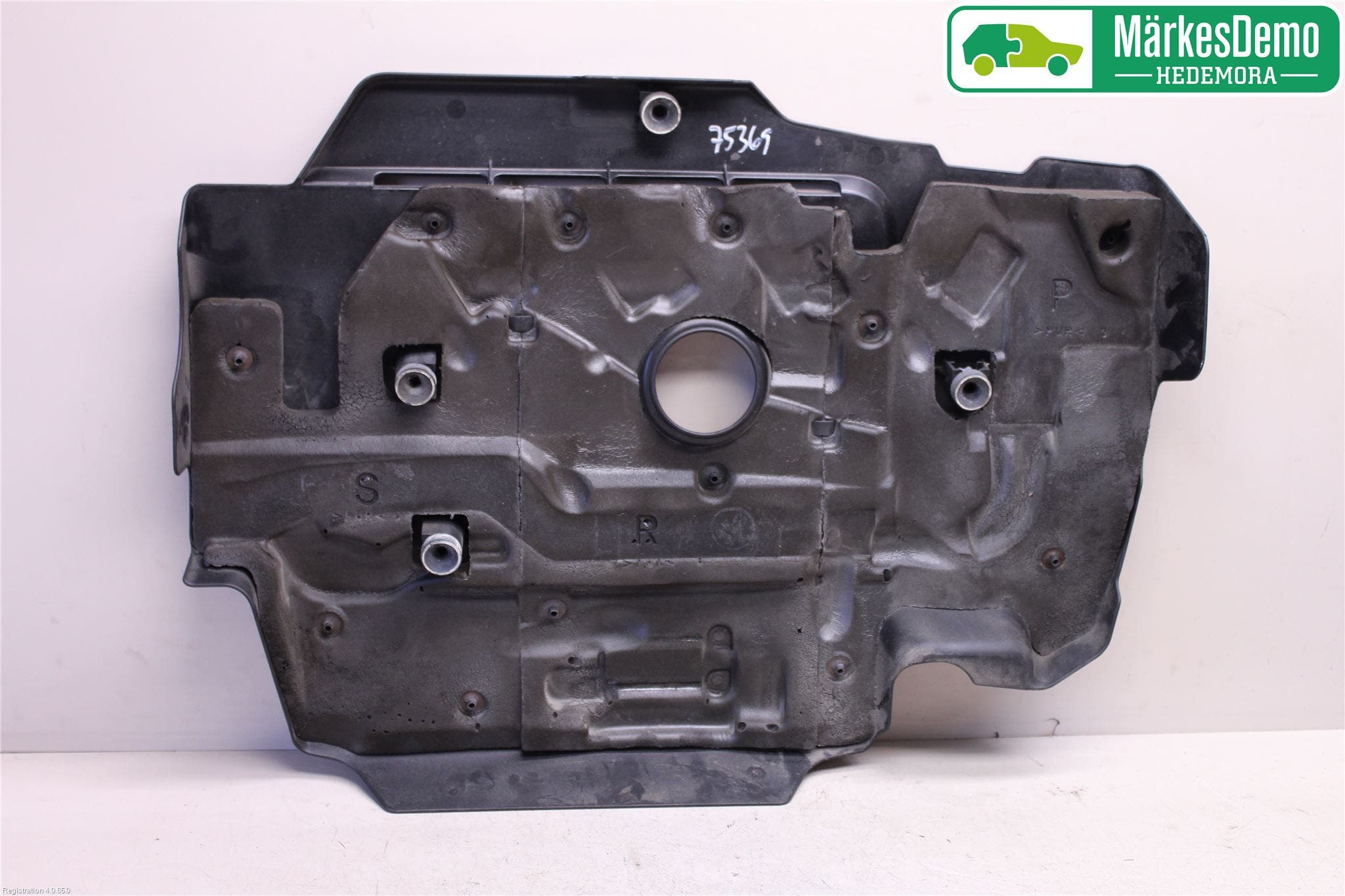 Toyota AVENSIS 09-15 Motorkåpa