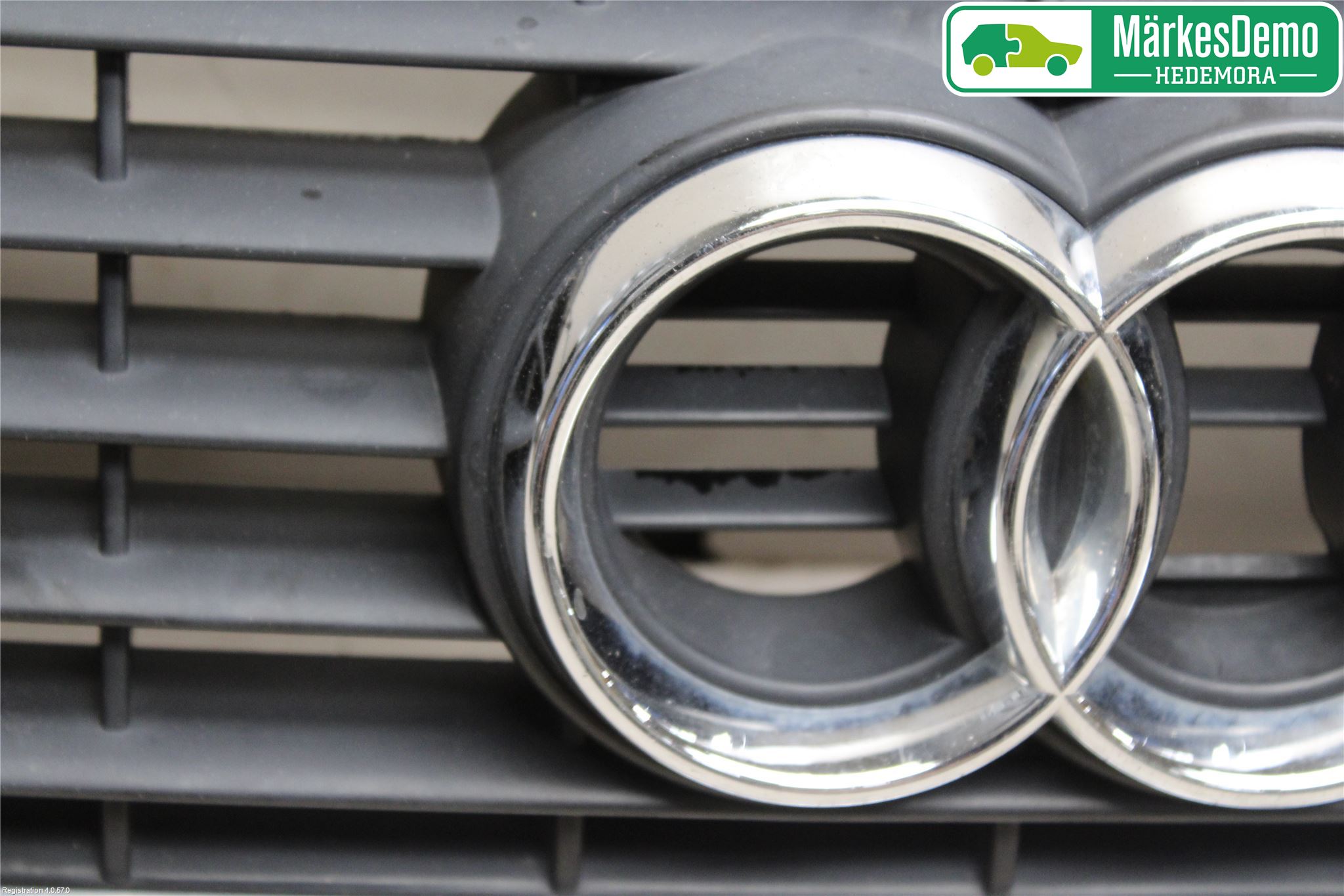 Audi A4/S4 01-05 Grill Komp
