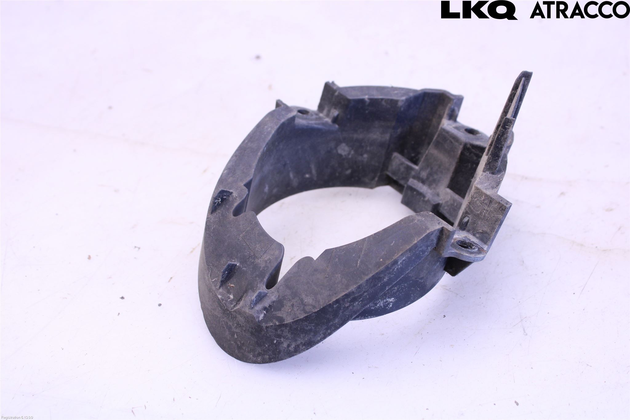 Toyota AVENSIS 09-15 Dimljussarg Fram