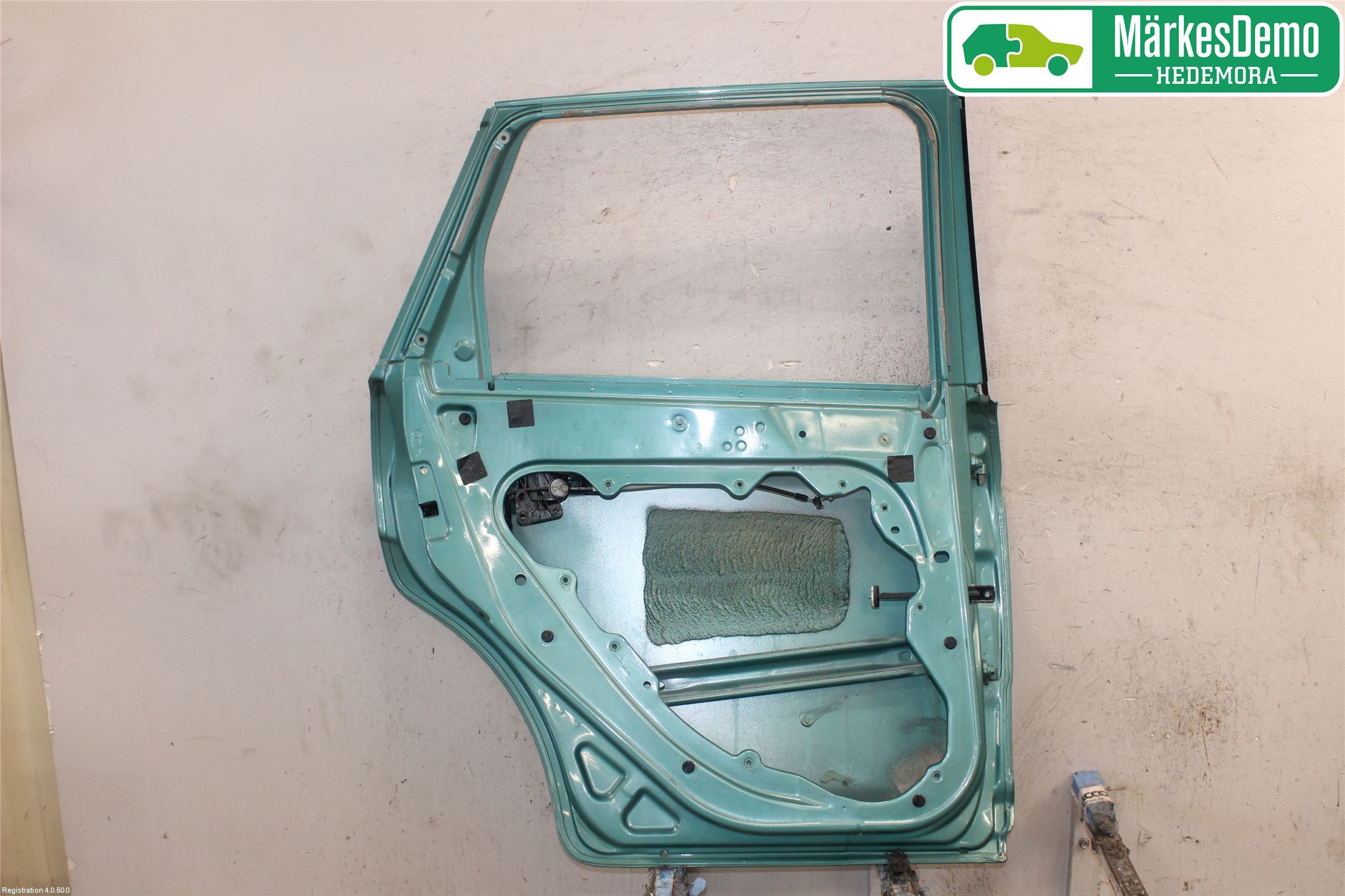 Ford FOCUS     04-07 Dörr Bak Vänster